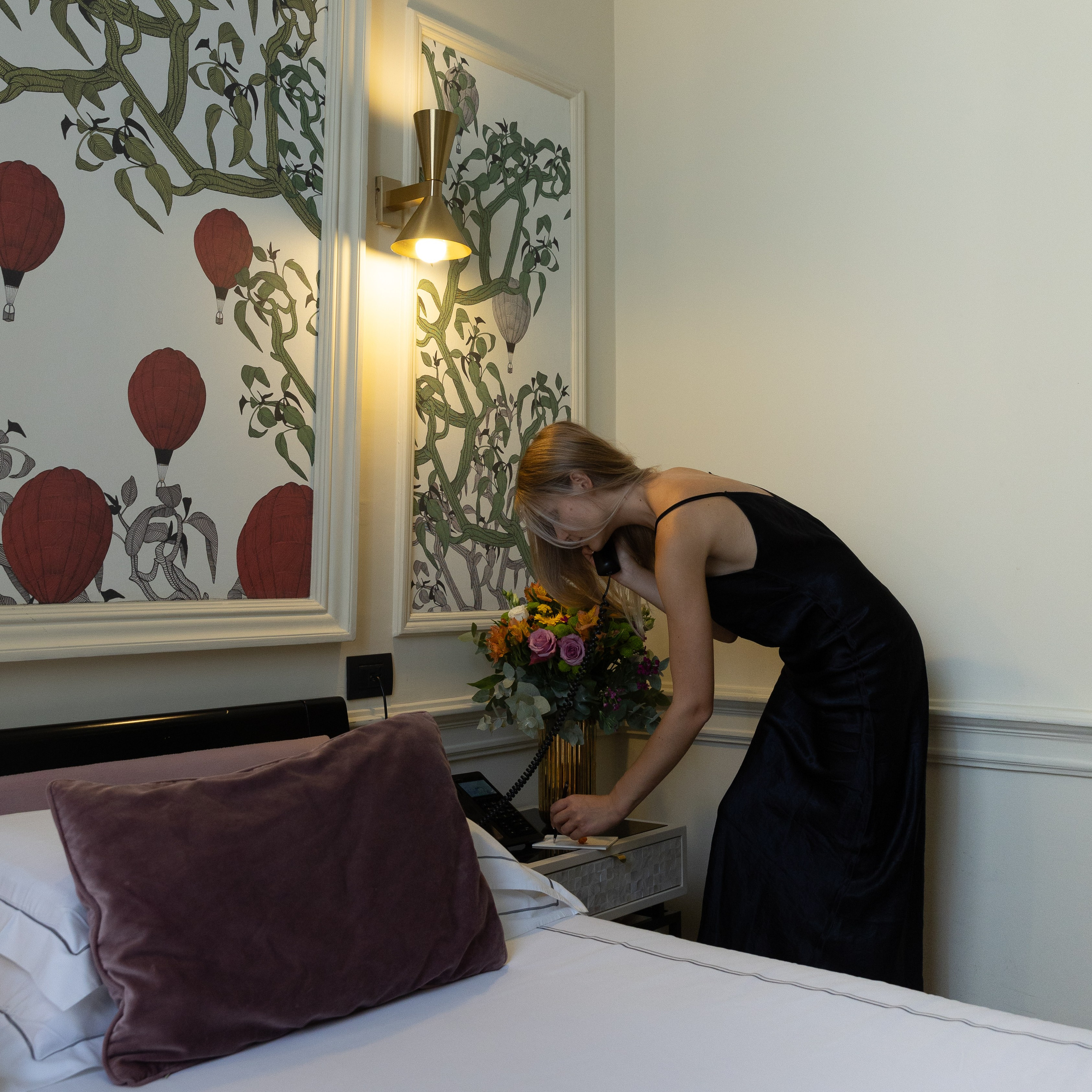 ROMA LUXUS. Elizaveta Razumova | Fotografa Cinematica per Love Story, Matrimoni e Ritratti