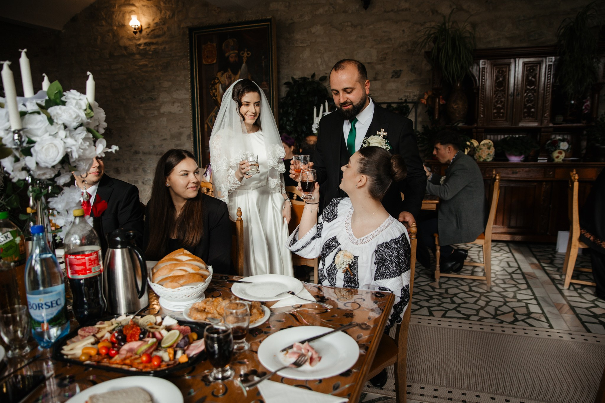 Nunta de Poveste la Sucevița: Cristi și Andreea. Servicii foto-video profesionale, pentru momente de neuitat