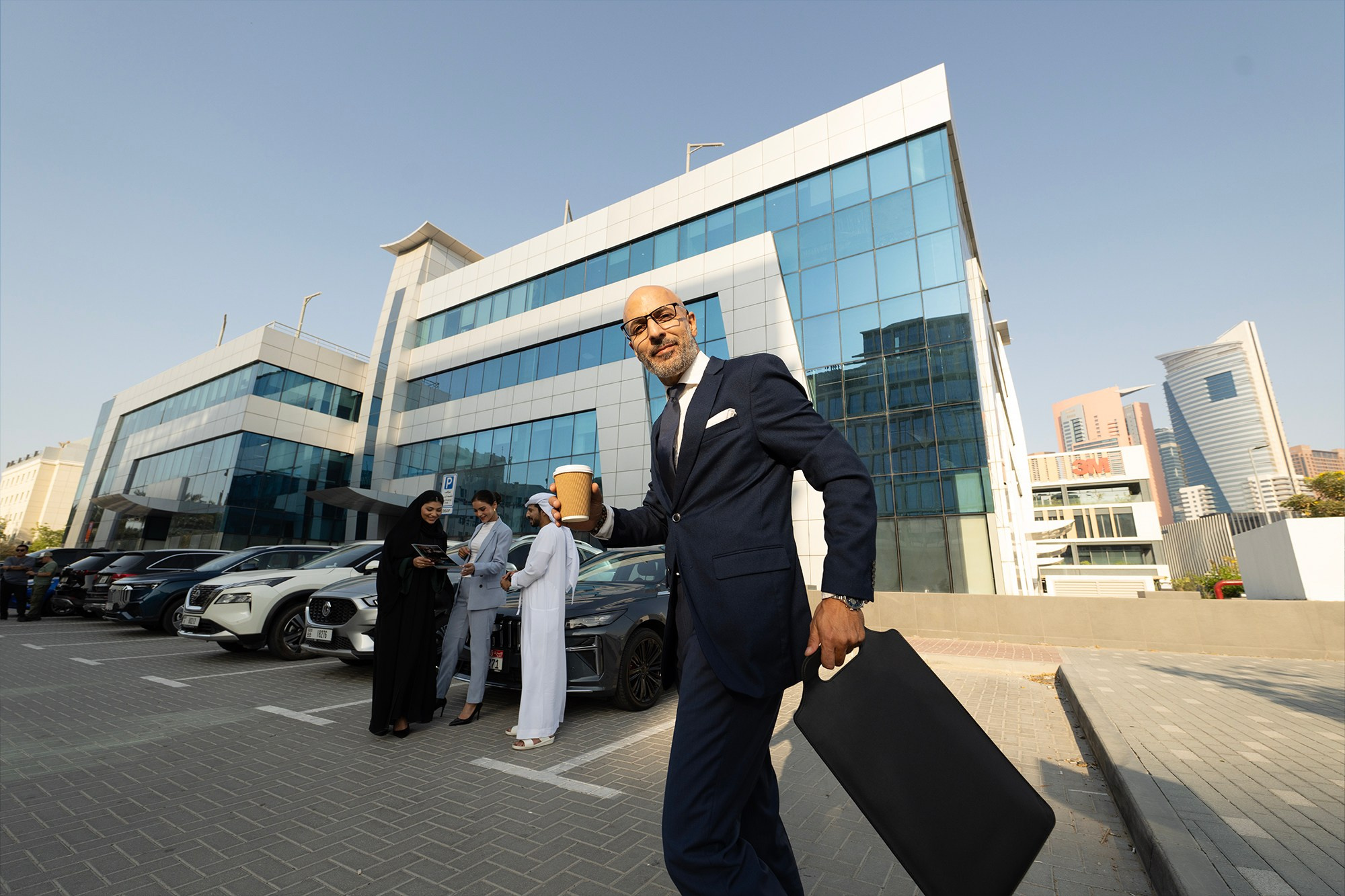 Foto Manipulyasiya Xidməti — Rəqəmsal Retouch və Kreativ Montaj. Bakıda Peşəkar Tədbir, Love Story və Təbiət Fotoqrafı — Elşən Baba