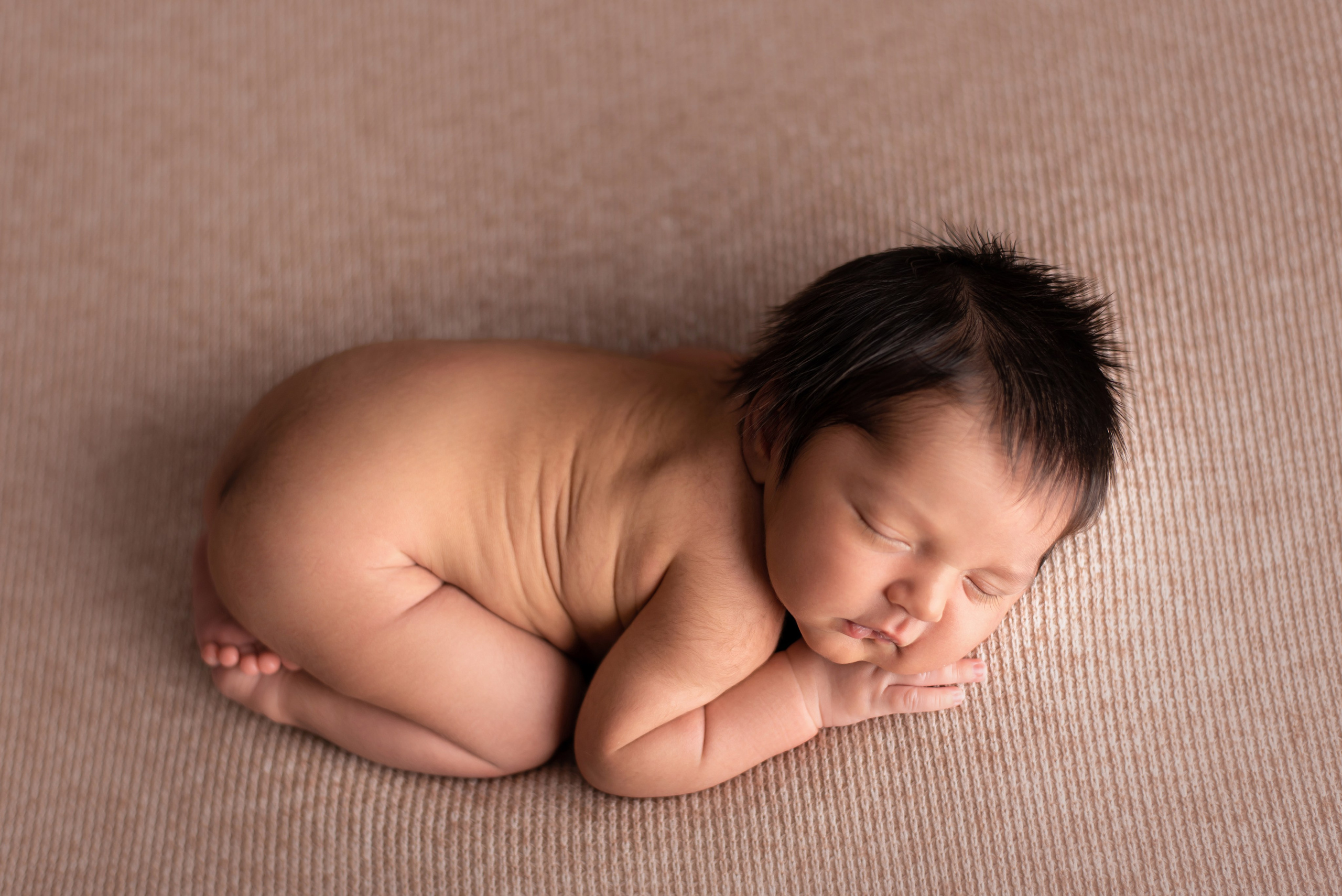 Timofey 18 dats. In-home newborn photography Raleigh & area Katya Kulikova
