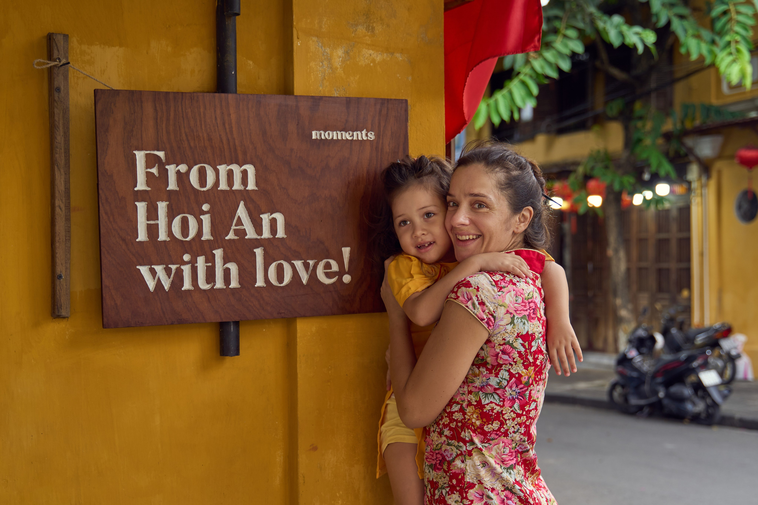 Photography Portfolio | Family, Couple & Portraits in Hoi An. Photographer in Hoi An — Veronika Guzenko. Natural photoshoots for couples, families and solo travelers. Book your shoot today
