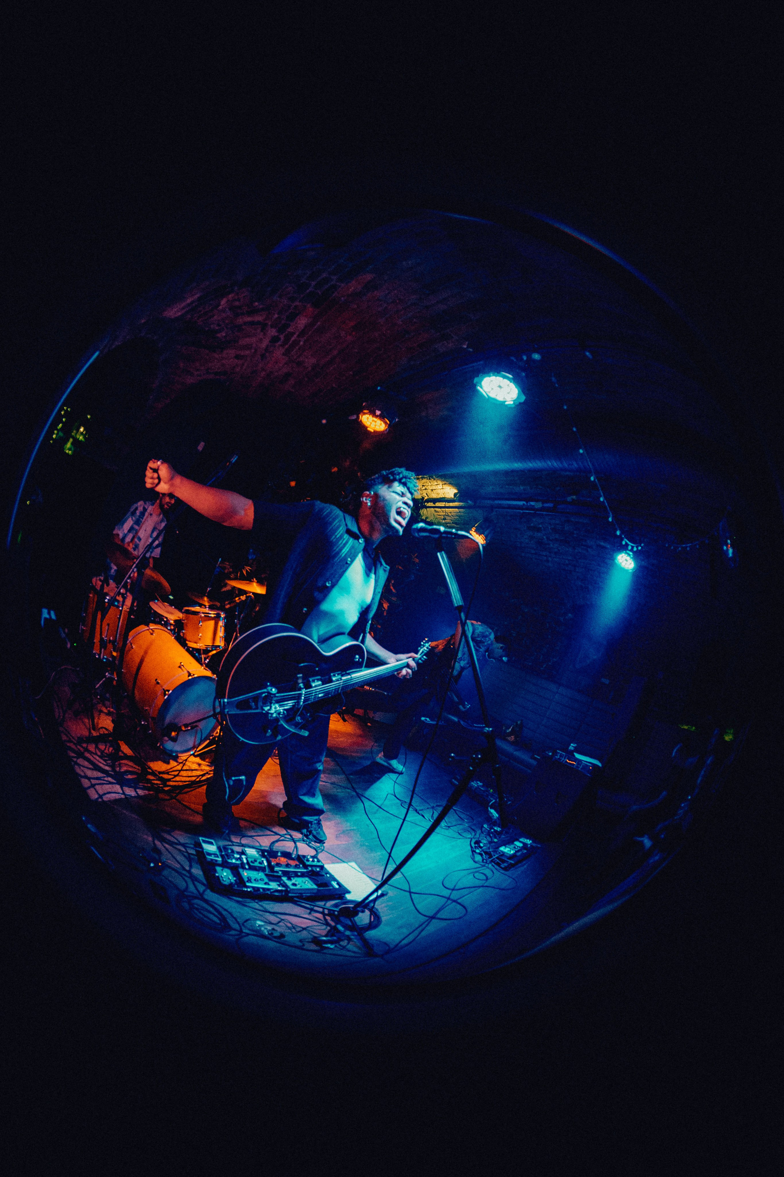 MoonShot. Concert and portrait photographer in Prague