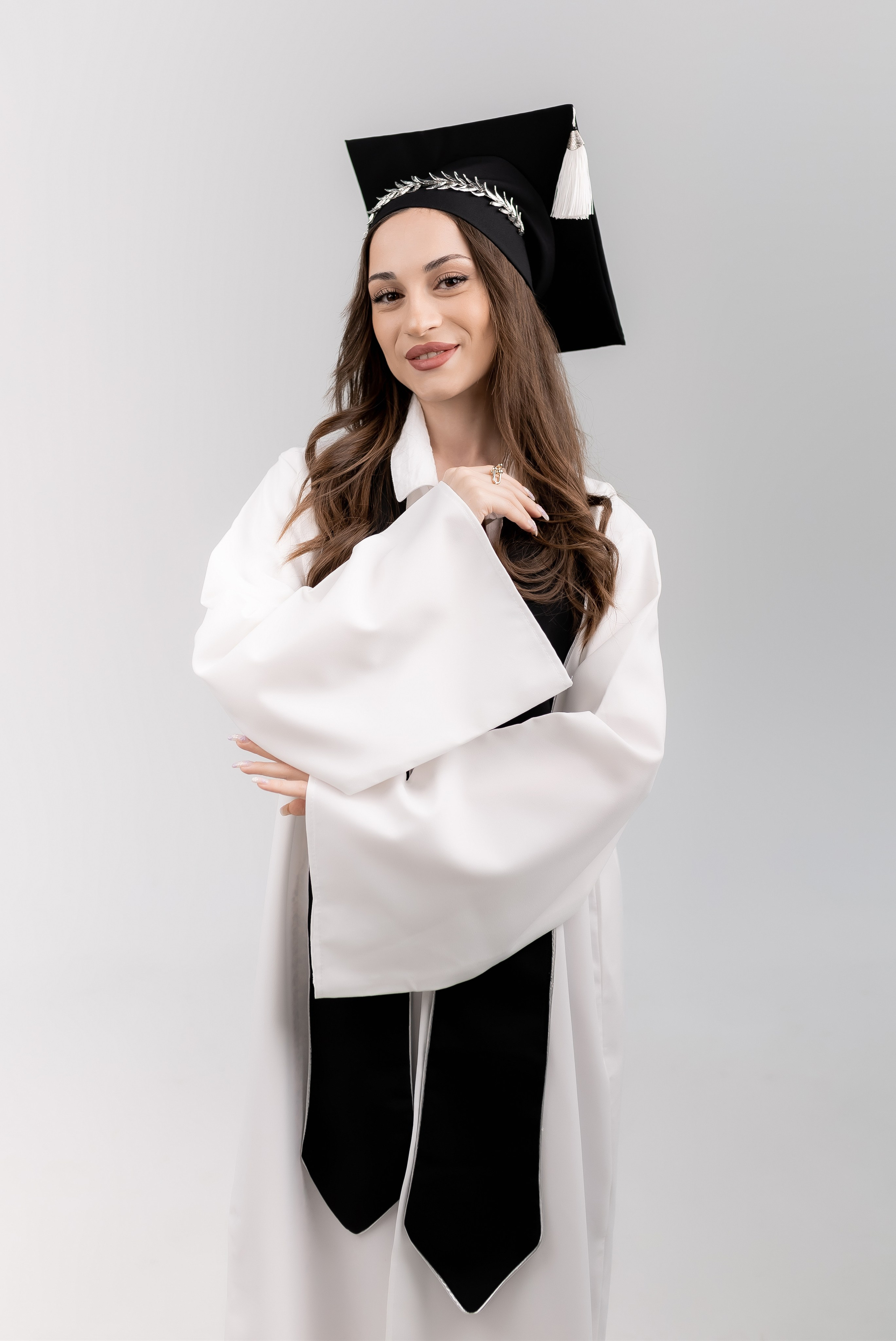 Premium mezun xalati, qara mezun geyimi, ag mezun libasi, qirmizi sarfli mezun paltari, mezun aksesuarlar, mezun papaqlari, mezun lentleri, mezun hediyyeleri, mezun fotosessiya geyimleri, mezun cekilisi ucun geyimler, mezun tedbirleri ucun aksesuarlar, mezun geyimlerinin icare ve satisi, premium mezun libaslari, mezun geyimleri online sifaris, mezun geyimleri Bakida, mezun geyimleri qiymetleri, mezun geyimleri modelleri, Mezun cekilisi, mezun fotosessiyasi, mezun cekilisi ucun geyimler, mezun mantiyasi cekilisi, mezun fotosessiya ideyalari, mezun gunu fotosessiya, mezun xatireleri, mezun papaqlari ile fotosessiya, mezun lentleri ile cekilis, ferdi mezun fotosessiyasi, qrup mezun cekilisi, mezun fotosessiya mekani, mezun ucun ideal cekilis fonlari, mezun fotosessiya aksesuarlari, mezun albomu sekilleri, mezun cekilisi poza ideyalari, universitet mezun fotosessiyasi, kollektiv mezun fotosessiyasi, mezun xalatlari ile cekilis, mezun mantiyasi fotosessiyasi, mezun geyimleri ile professional cekilis, mezun tebrik fotosessiyasi, en yeni mezun cekilis trendləri, mezun fotosessiya xidmetleri, premium mezun cekilisi, mezun cekilisi ucun dekorlar, mezun fotosessiyasi aksesuarlar, mezun gunu en gozel fotolar, mezun cekilisi fotostudiya, bakida mezun fotosessiyasi, xaricde mezun cekilisi, mezun gunune ozel cekilis,Məzun mantiyaları, eksklüziv məzun geyimləri, ağ və qara məzun libasları, məzun üçün xüsusi şarf modelləri, məzun papağı və aksesuarları, fərdi dizayn məzun geyimləri, məzun tədbiri üçün ən yaxşı seçimlər, məzun fotosessiyası üçün ideal libaslar, məzun mərasimi geyimləri, keyfiyyətli məzun mantiyası, rahat və şık məzun geyimləri, məzun üçün lent və tac modelləri, məzun simvolik medalları, icarəyə verilən məzun libasları, məzun geyimlərinin sərfəli qiymətləri, onlayn məzun geyimi sifarişi, məzun paltarı mağazası, dəbli məzun geyimləri, premium məzun mantiyalarının satışı, universitet məzunları üçün mantiyalar, kollektiv məzun geyimləri, məktəb məzunları üçün geyimlər, diplom mərasimi üçün geyimlər, fərqli rəngdə məzun libasları, ən yeni məzun geyimləri, rahat və premium məzun geyimi seçimləri, Bakıda məzun geyimi mağazası, məzun üçün ən yaxşı libaslar, məzun dünyası, mezun dunyasi, mezun geyimleri