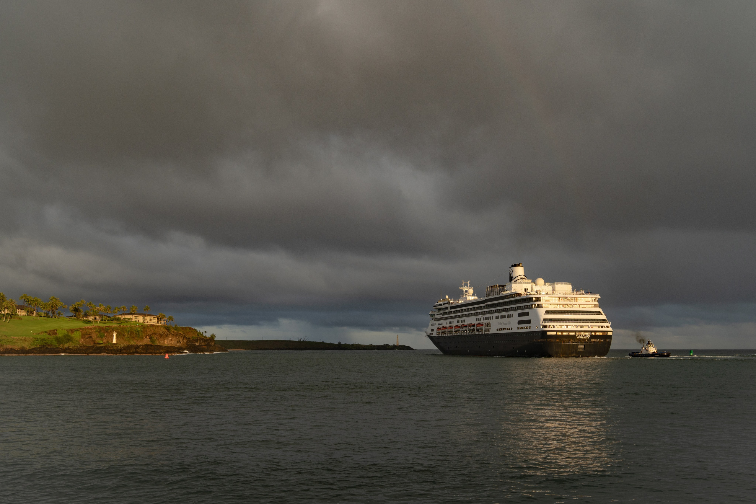 SHIPS. Awards winning photographer in Kauai, Hawaii