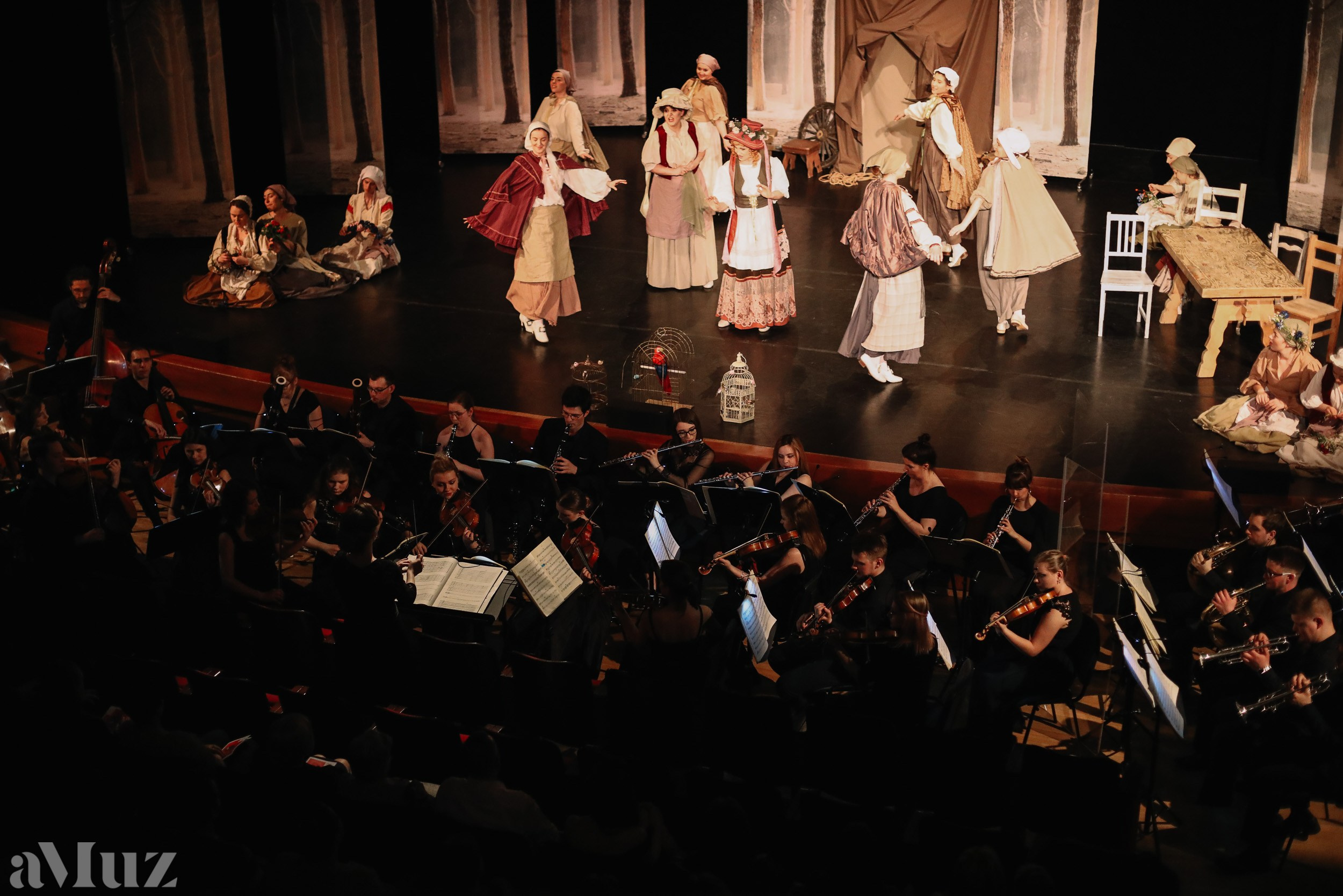 Opera Łąkowa. Fotograf Ślubny Warszawa - Sesje Biznesowe Rodzinne Eventy