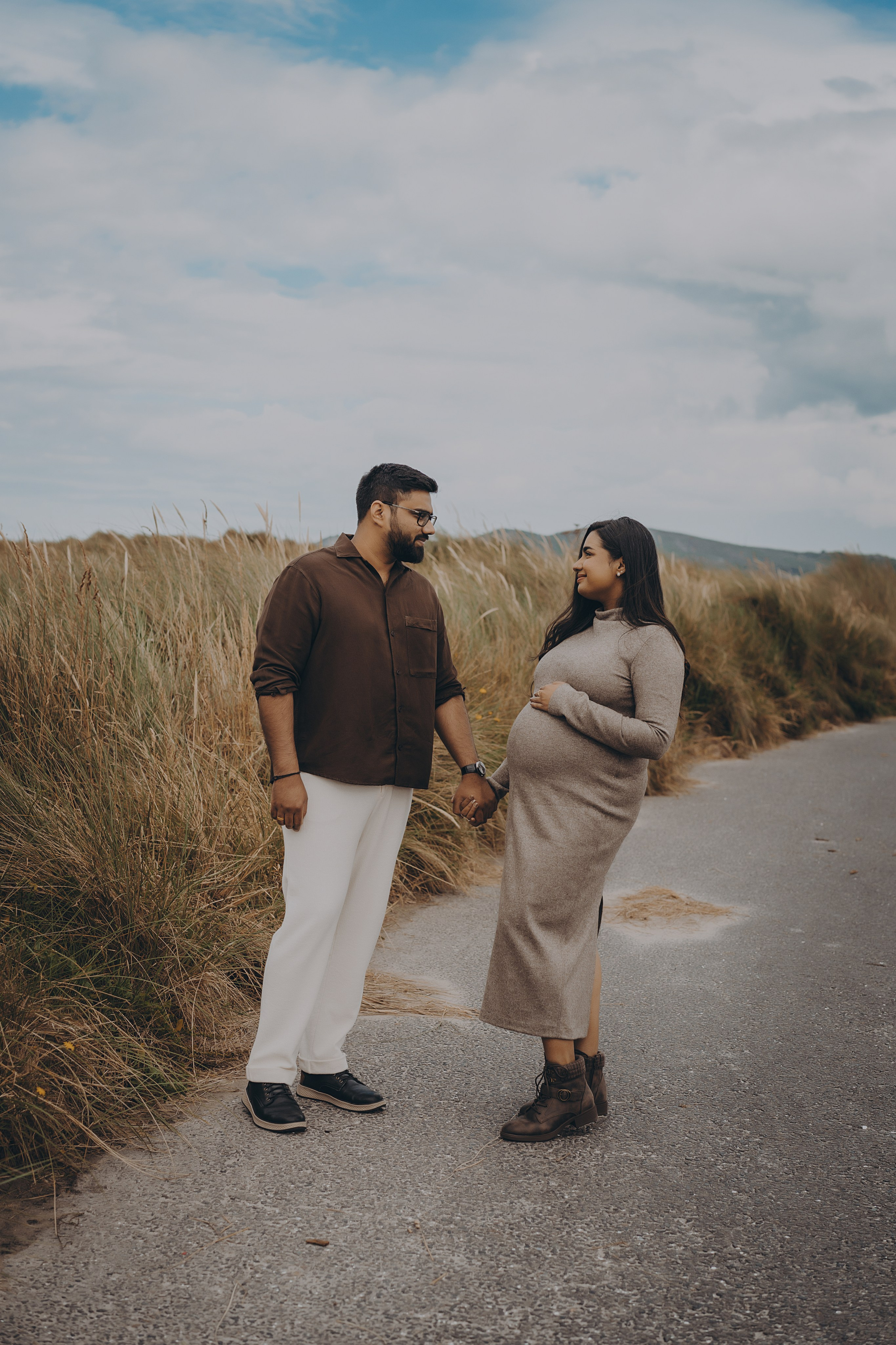 Meera: Bull island. Maternity/Love story/Wedding photographer