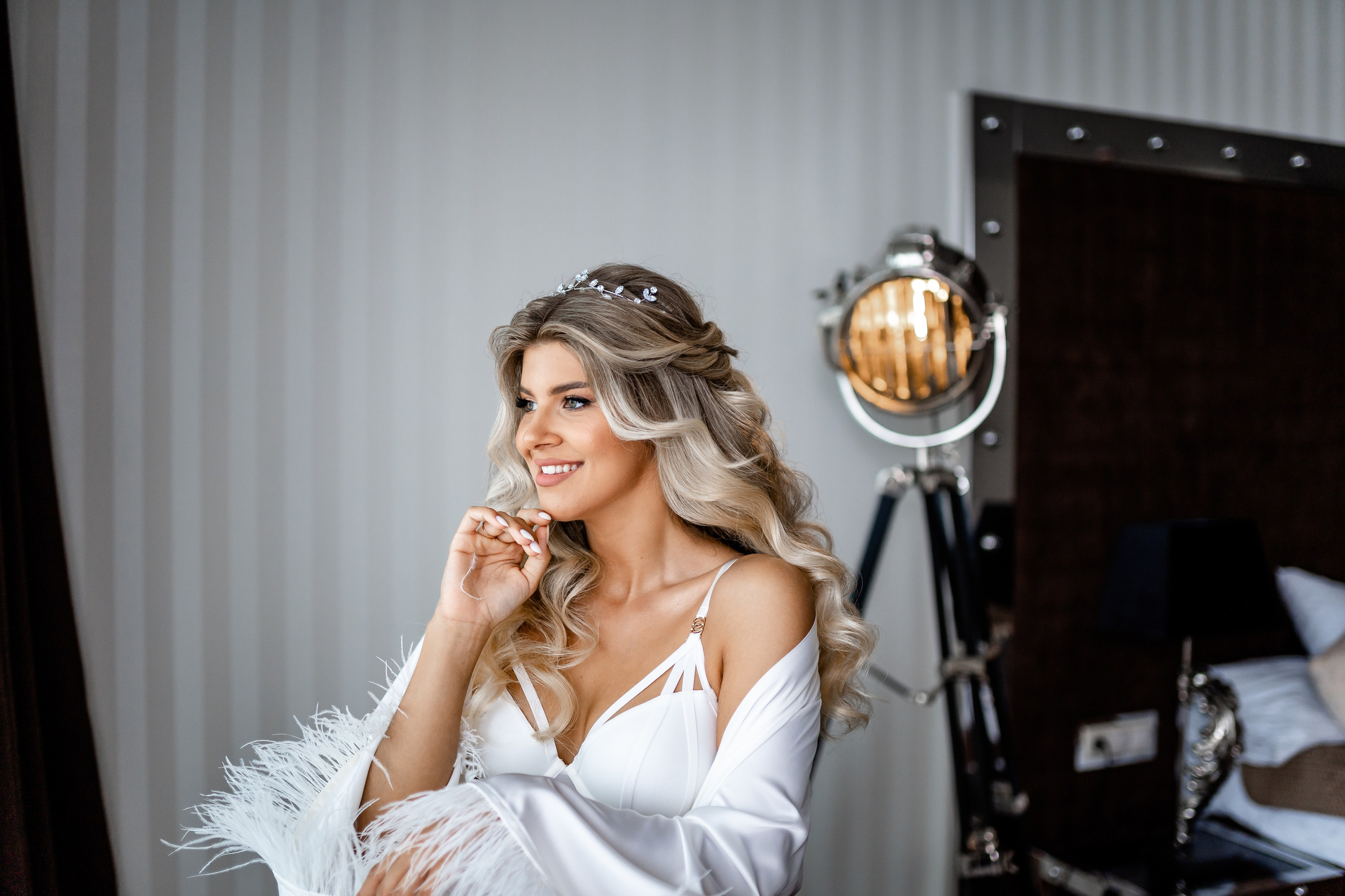 DER SCHÖNSTE HOCHZEITSTAG. Hochzeits- und Reportagefotograf für München, Regensburg, Deutschland RED LINE Media