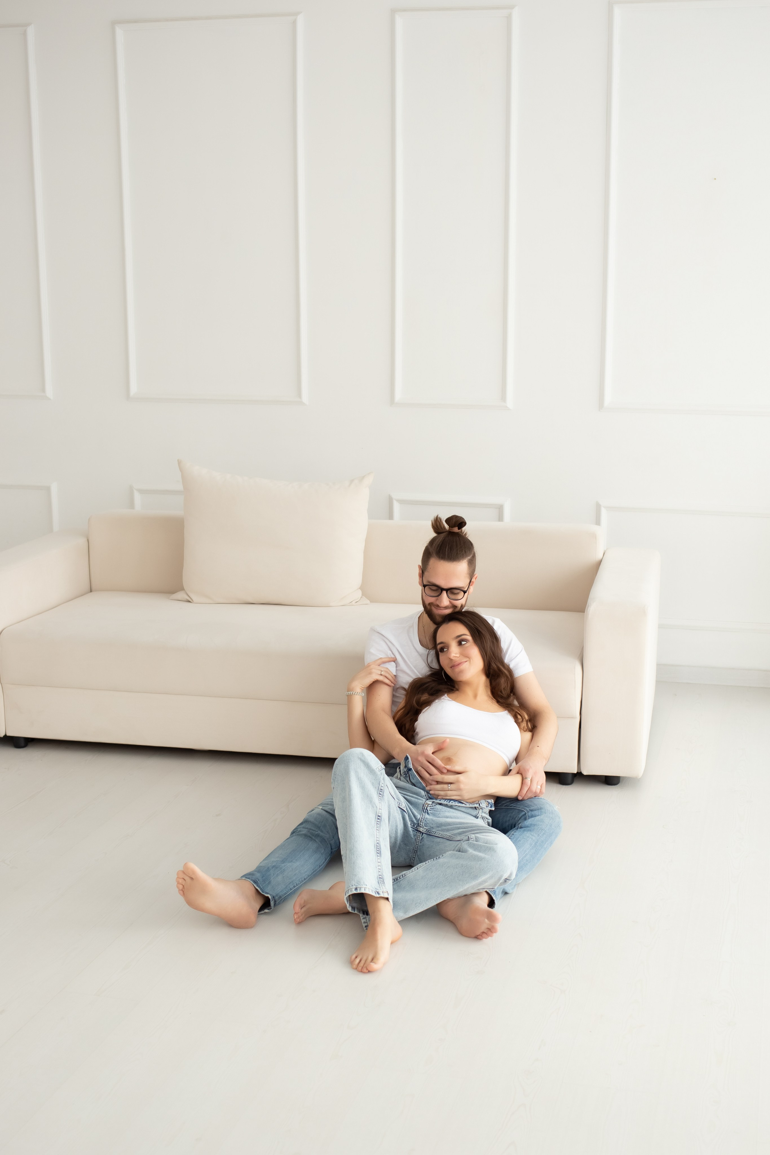 Фотосессия беременности в стиле лайфстайл. Профессиональный фотограф в Испании