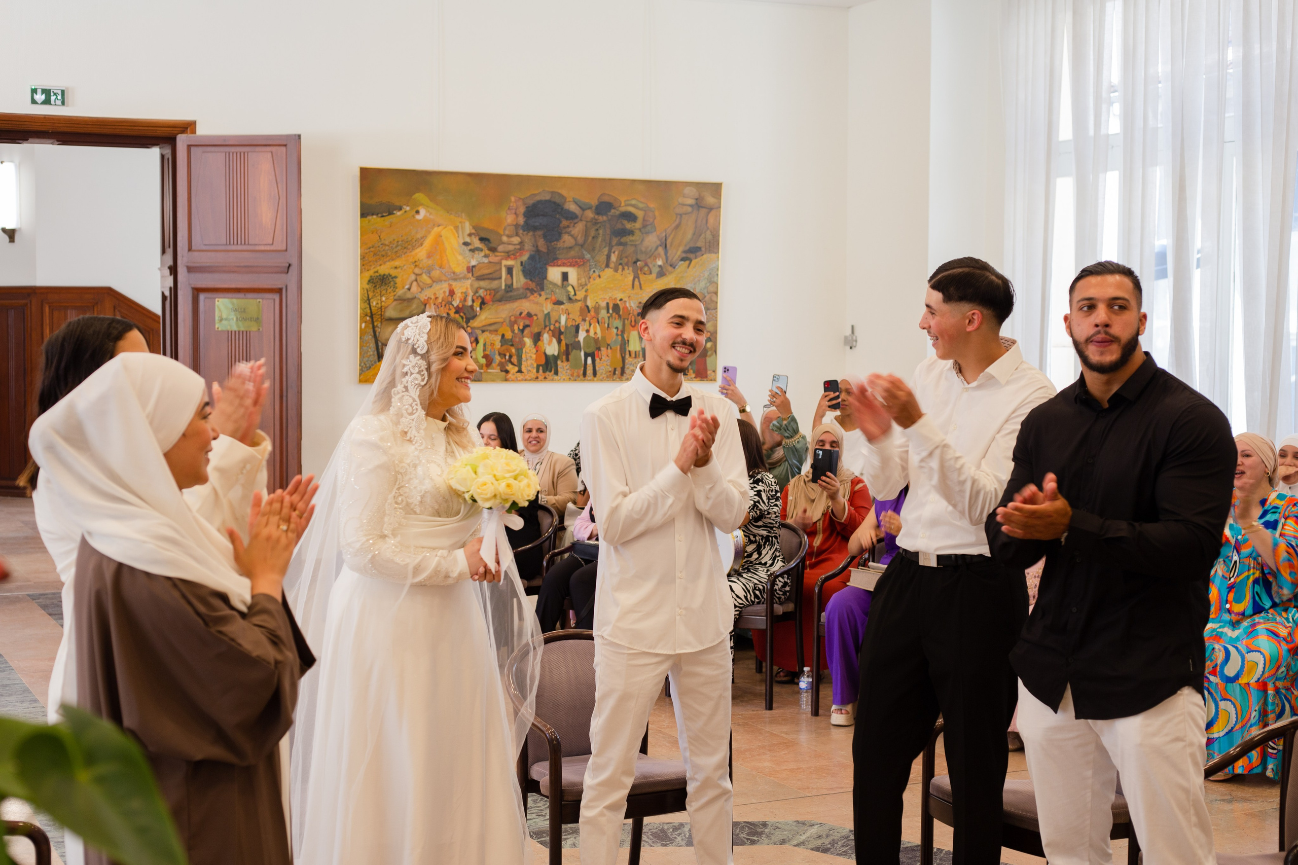 Yassine et Sahra. Studio photo « Partage ton bonheur » – Photographe famille près de Châtellerault, Poitiers et Tours