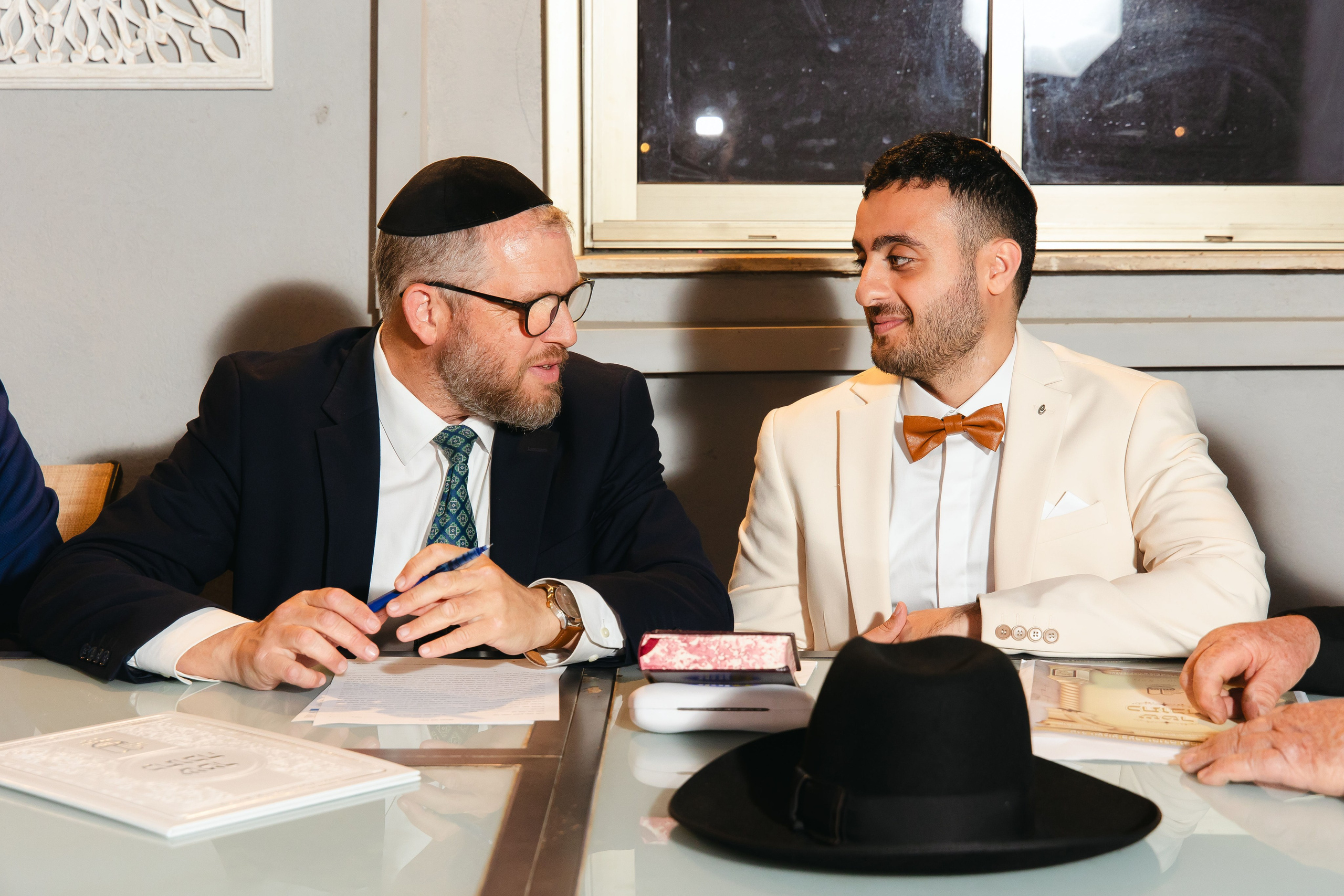 Heart to Heart. Https://shi-photo.com/