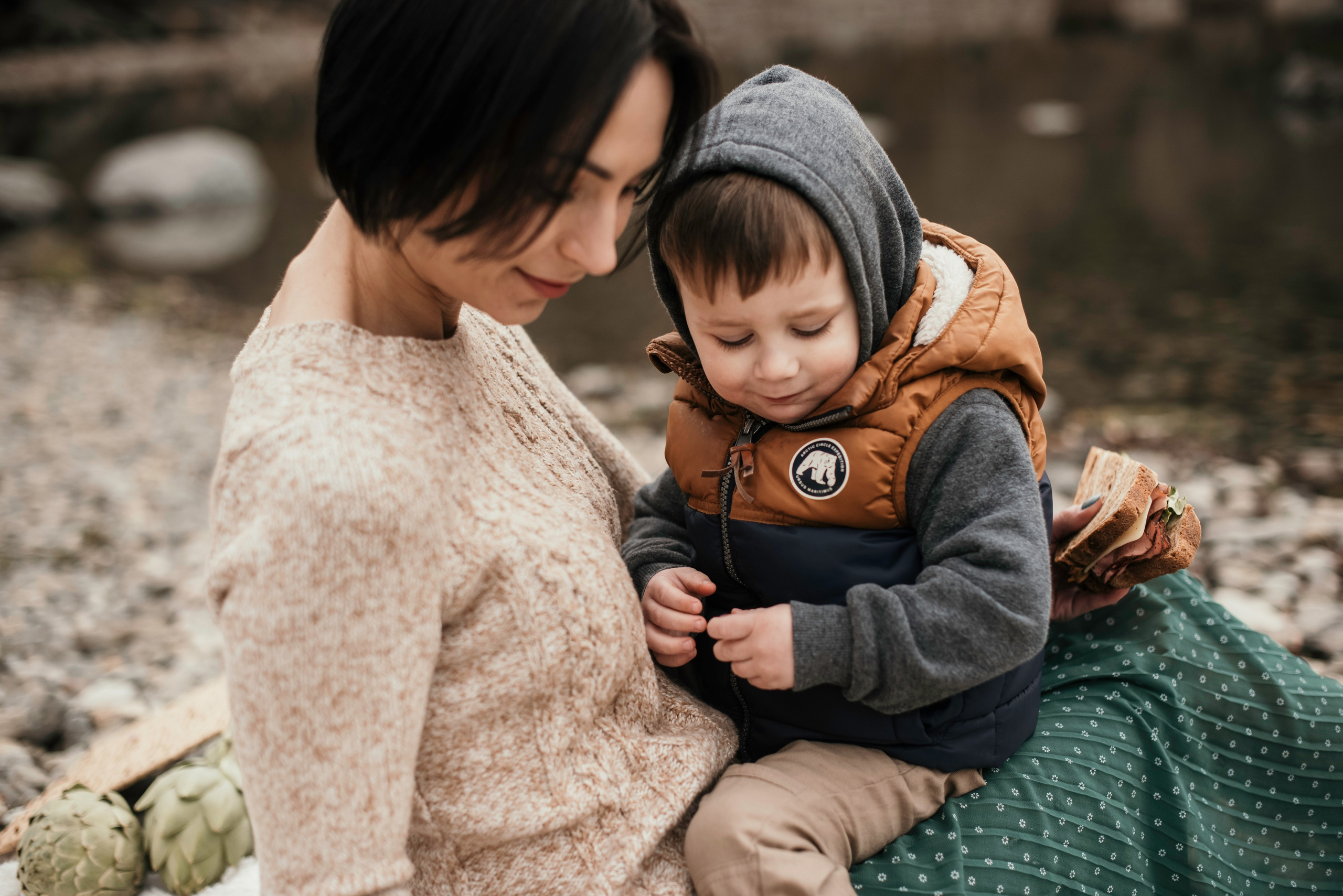 A walk by the water. Newborn, pregnancy, family photographer in New Jersey