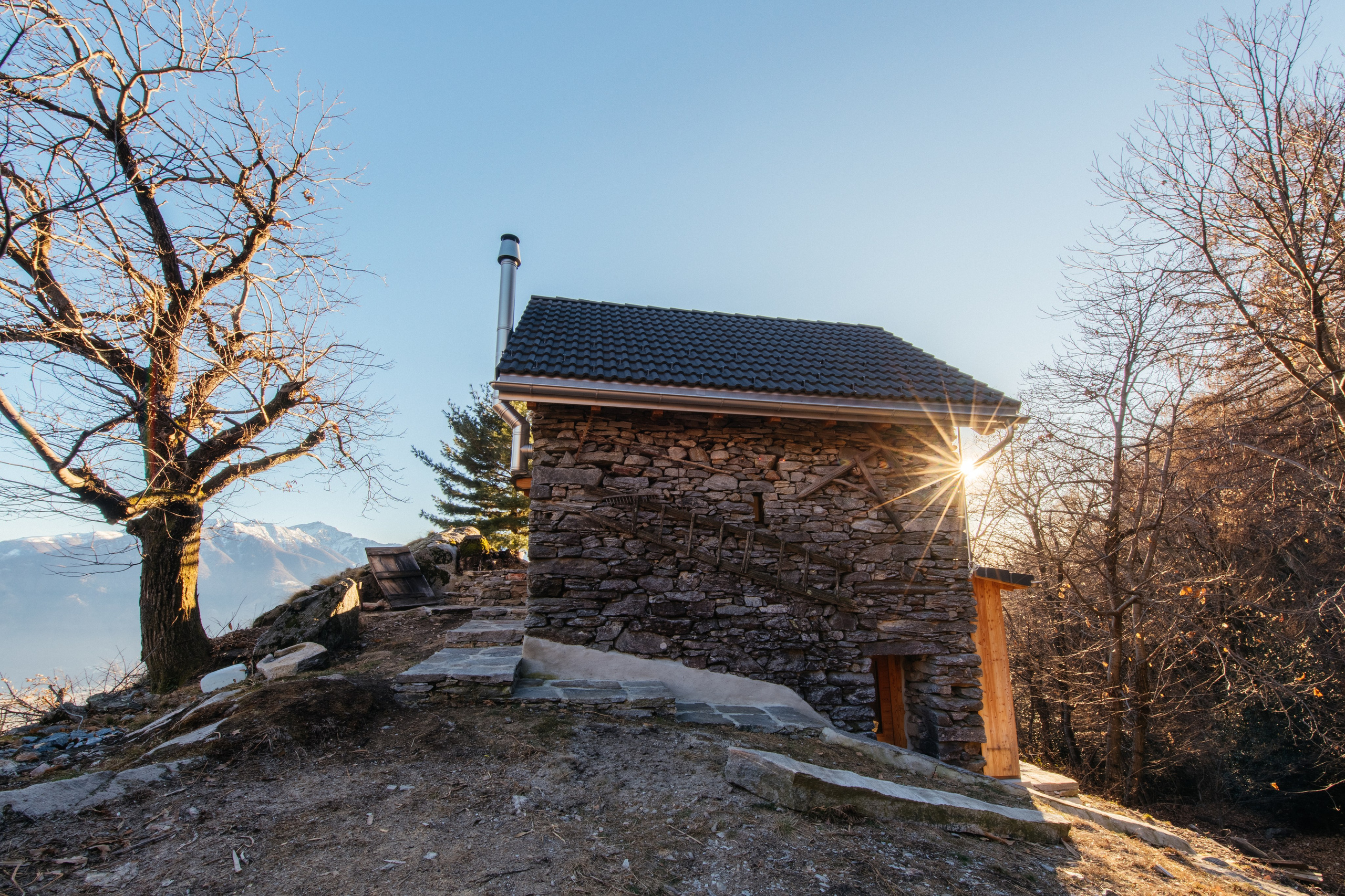 Rustico, VAL RESA, TICINO. Hallo! Ich bin Elena und arbeite als Immobilienfotografin