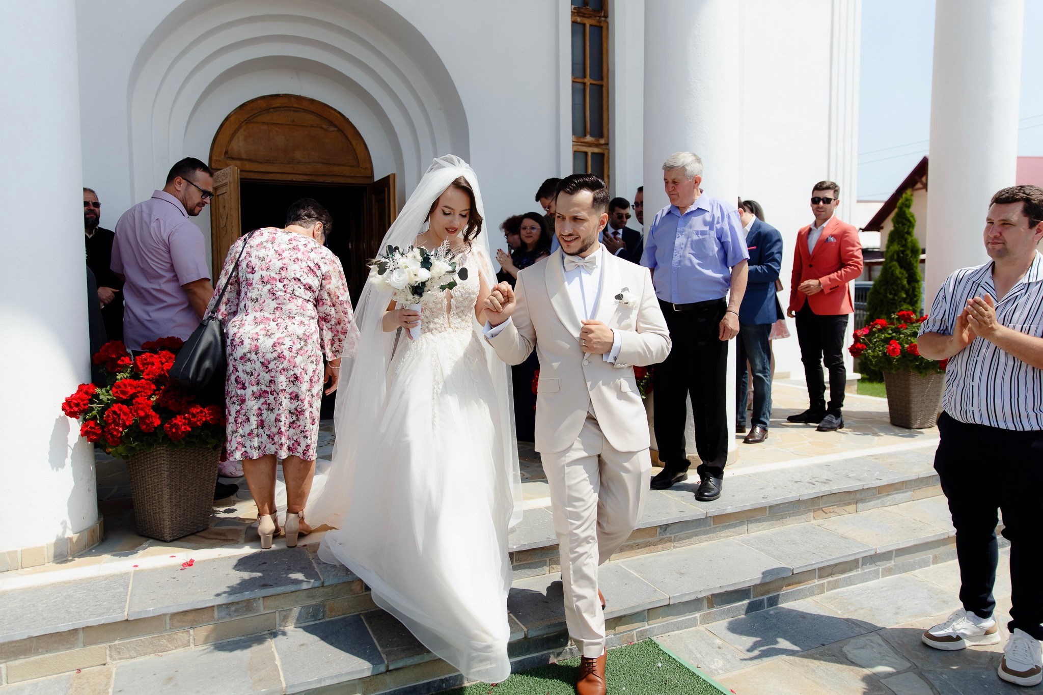 Ioana & Ionuț | Nuntă de poveste la Păstrăvăria Poiana din Mălini județul Suceava. Servicii foto-video profesionale, pentru momente de neuitat