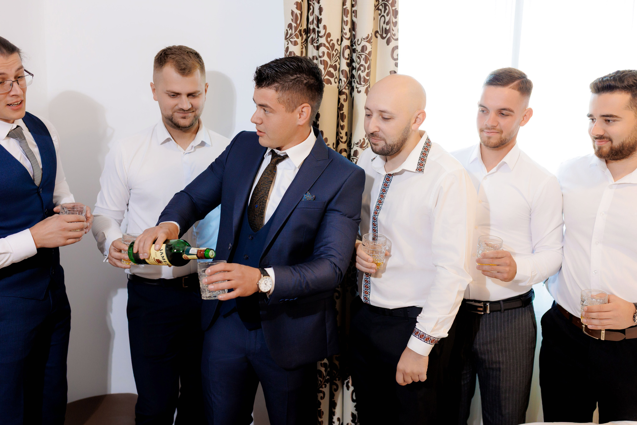 Loredana & Emilian – Ziua Nunții | Videografie - fotografie Botez Suceava, Iași, Botoșani. Servicii foto-video profesionale, pentru momente de neuitat