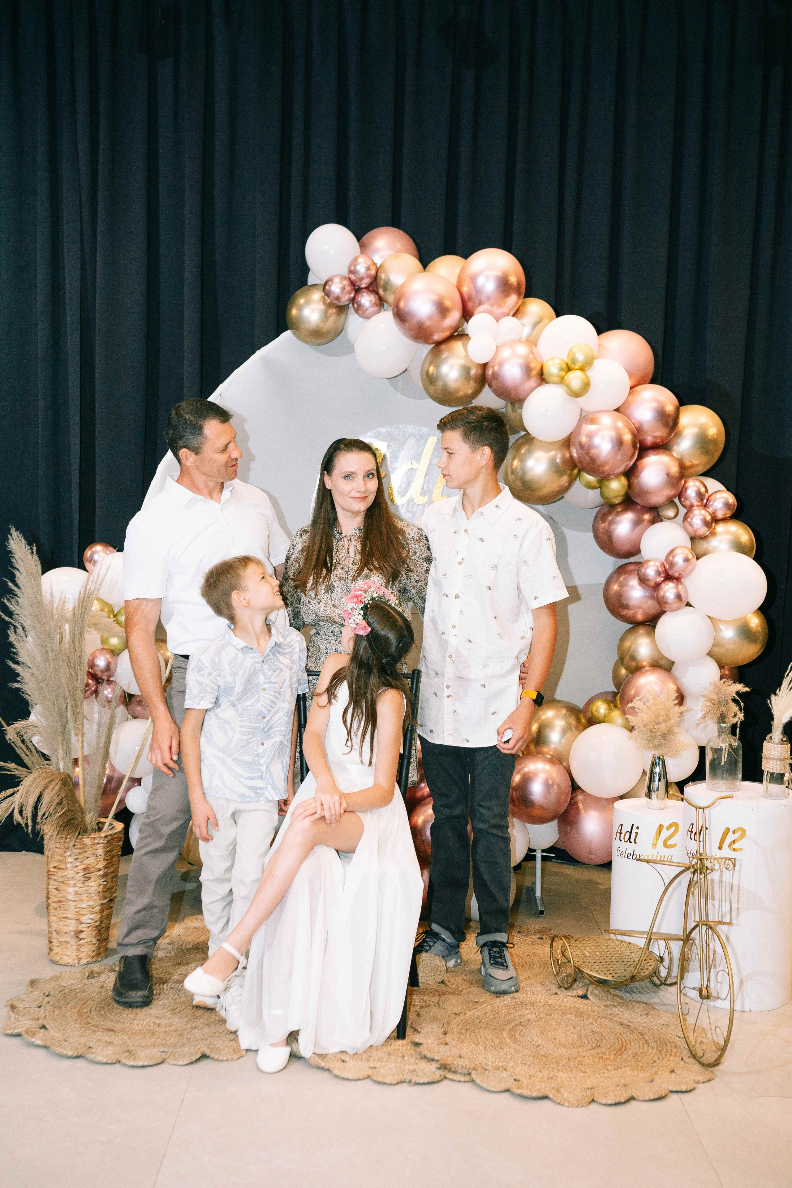 PARTY WITH FRIENDS. Https://shi-photo.com/