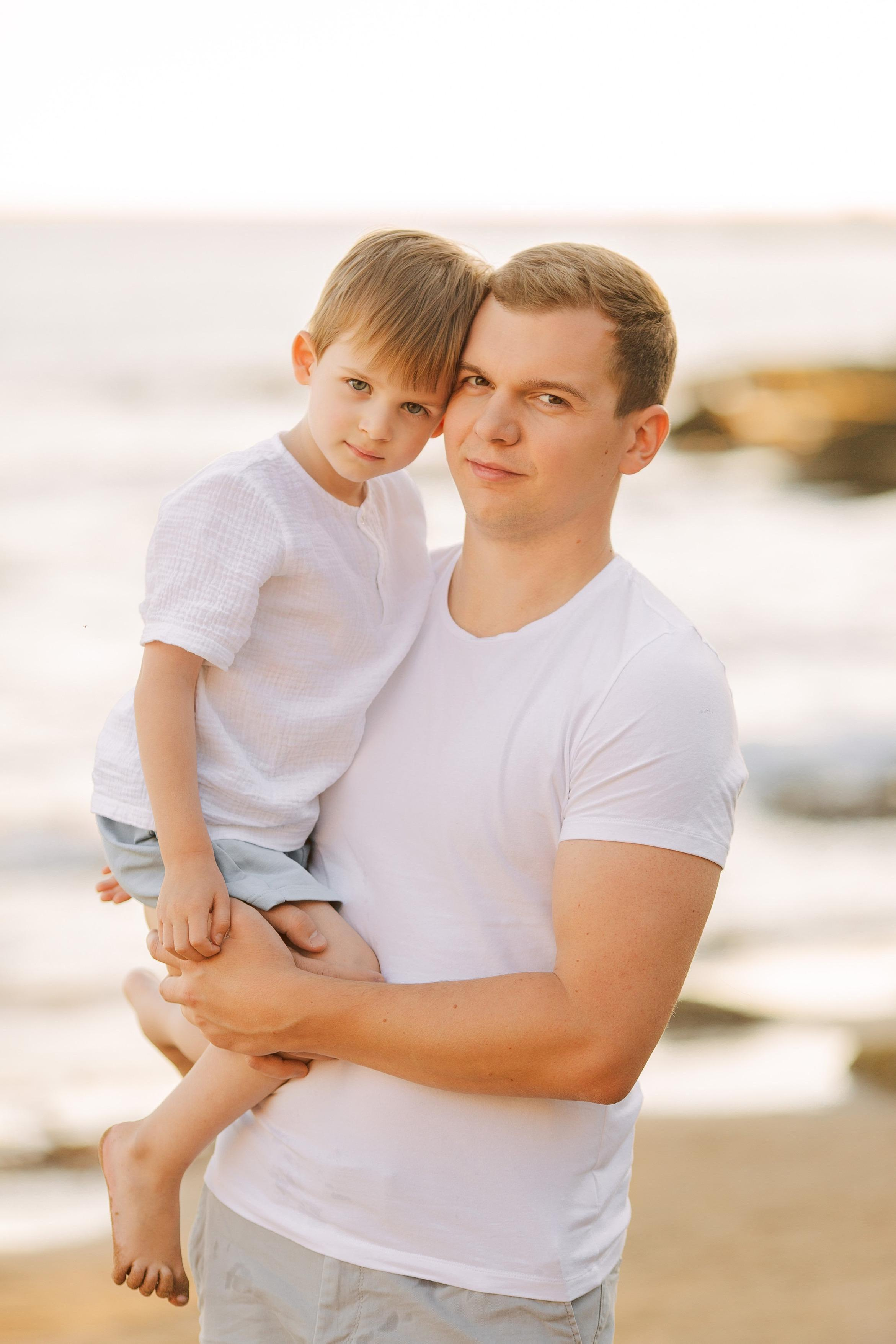 Family photo shoot on the beach in Side. Professional Photographer in Alanya, Side, Belek | Alsu Develi  Wedding, Family and portrait photo sessions
