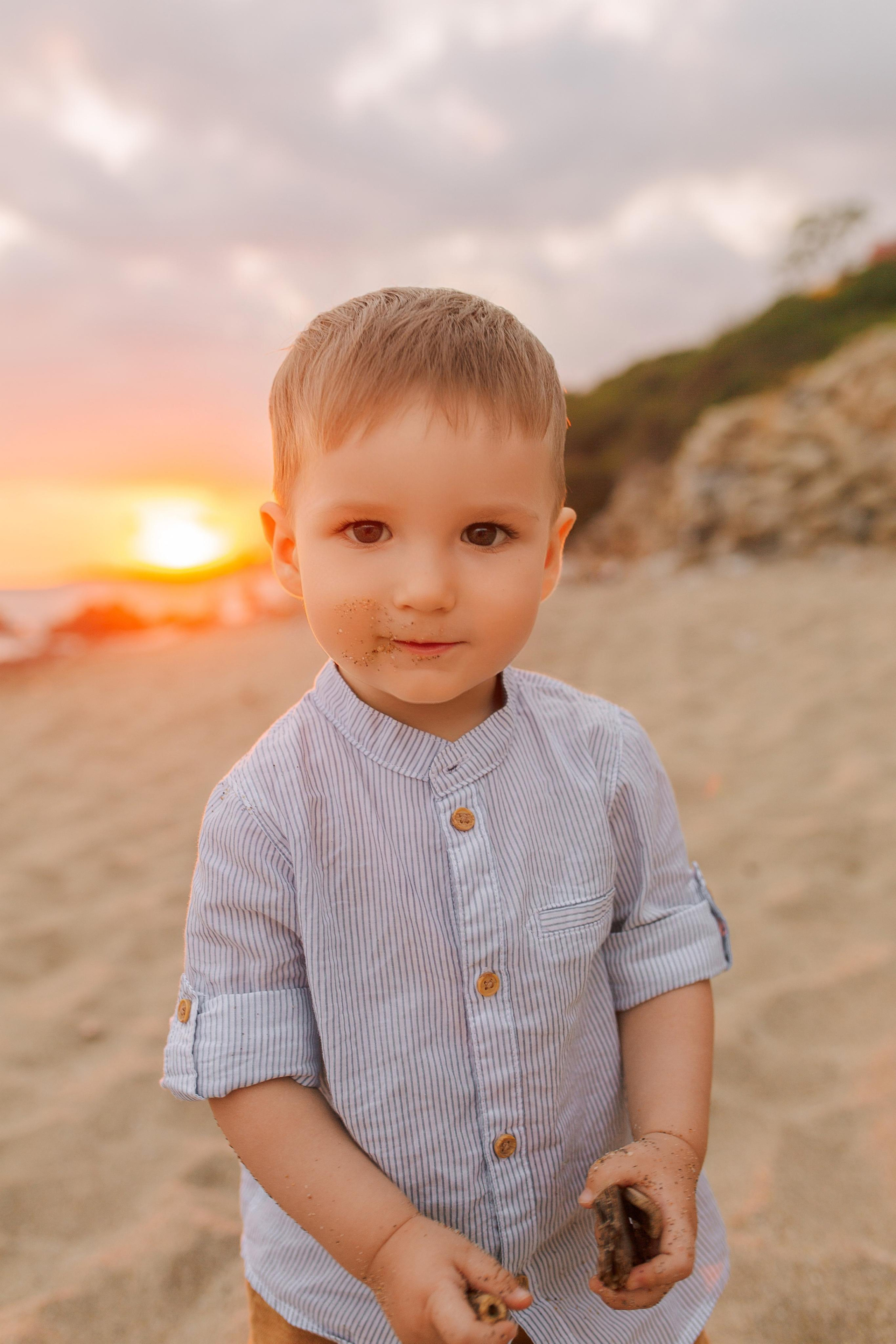 Фотосъемка в порту Алании на закате. Фотограф Алания Аланья. Семейная фотосессия на пляже Клеопатры в закатное время  в Алании. Алсу Девели | Свадебный и семейный фотограф в Турции Алании, Алания, Аланья, Сиде, Белеке, Анталия