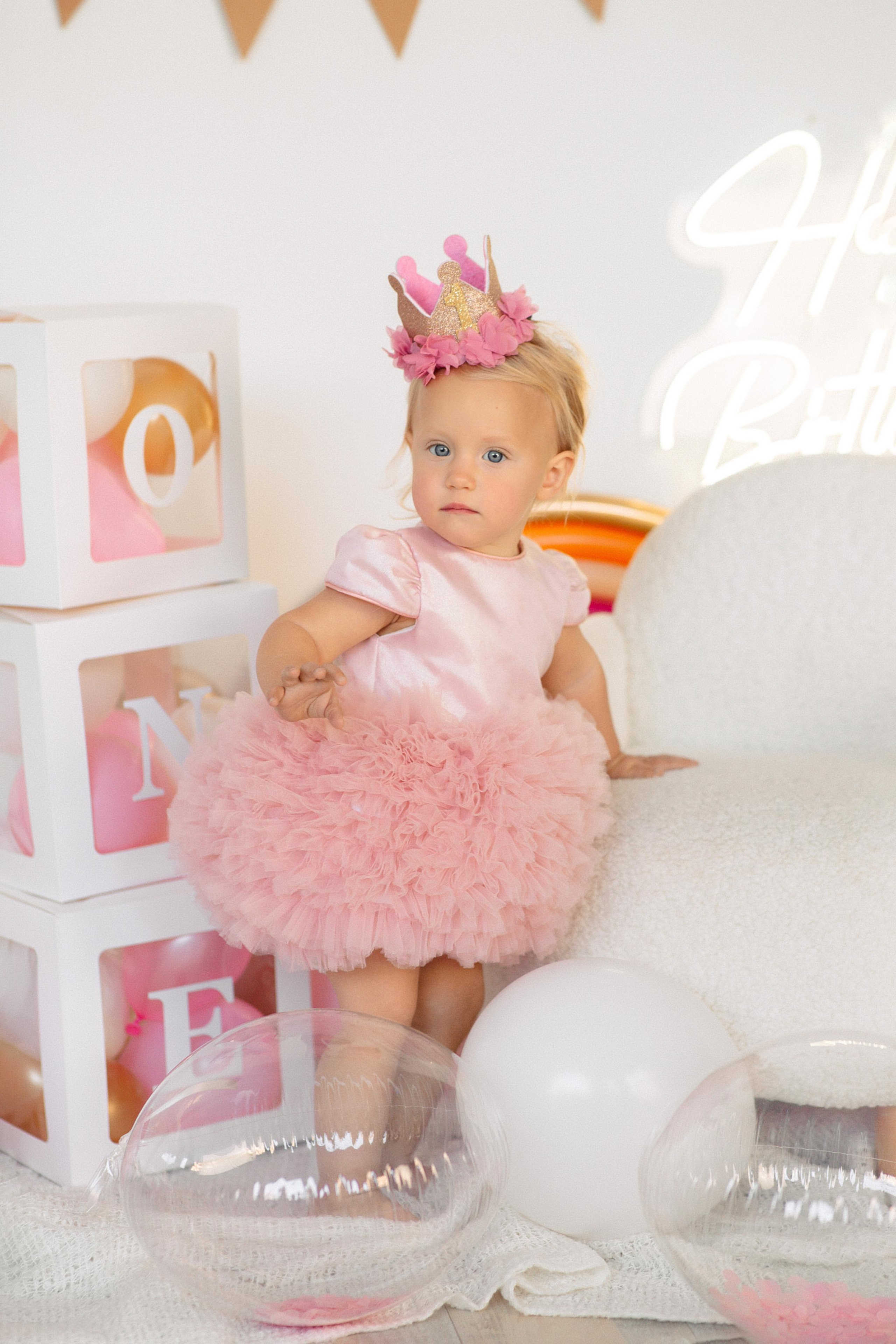 Фотосессия на годик в студии Фотосинтез. Алсу Девели | Свадебный и семейный фотограф в Турции Алании, Алания, Аланья, Сиде, Белеке, Анталия