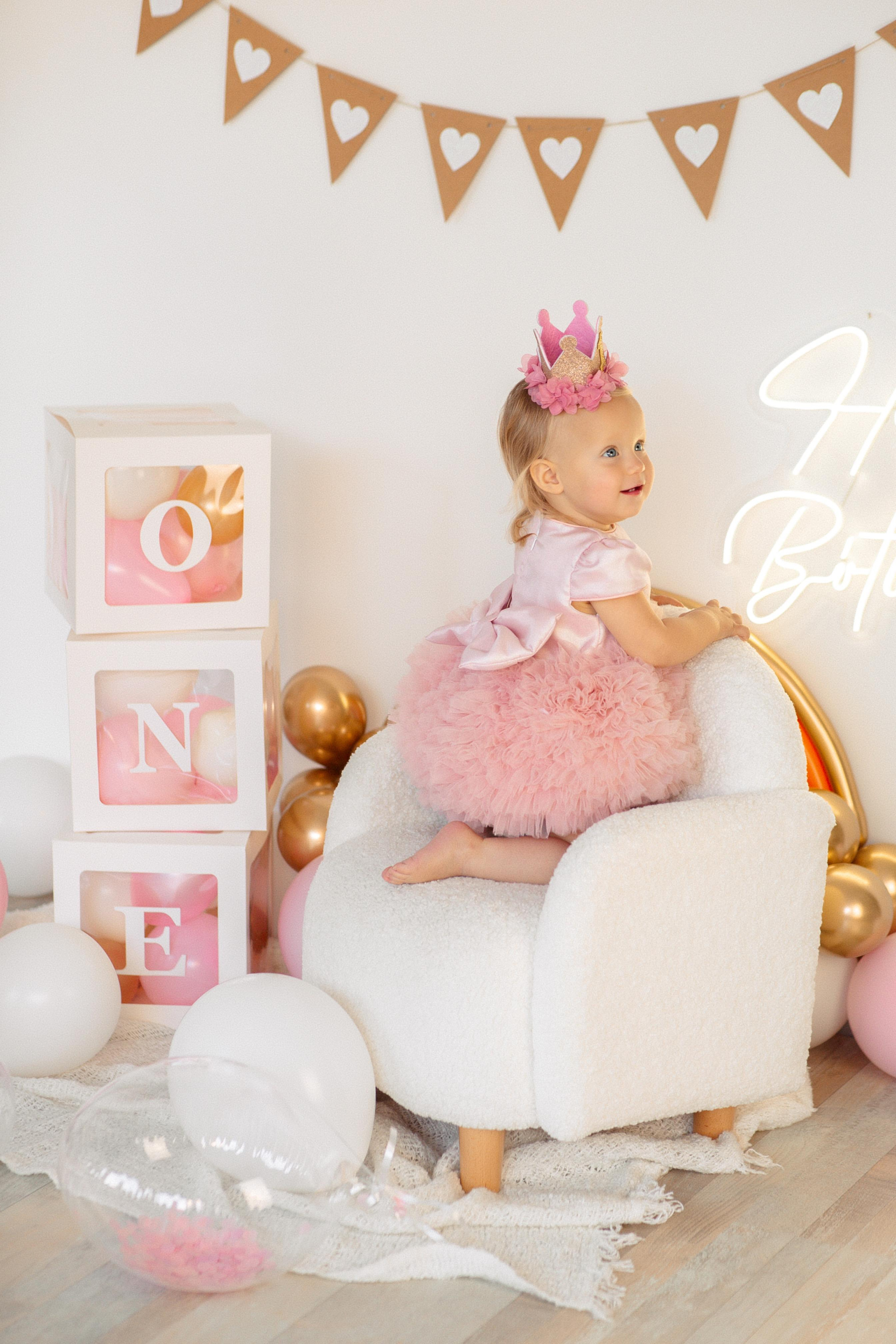 Фотосессия на годик в студии Фотосинтез. Алсу Девели | Свадебный и семейный фотограф в Турции Алании, Алания, Аланья, Сиде, Белеке, Анталия