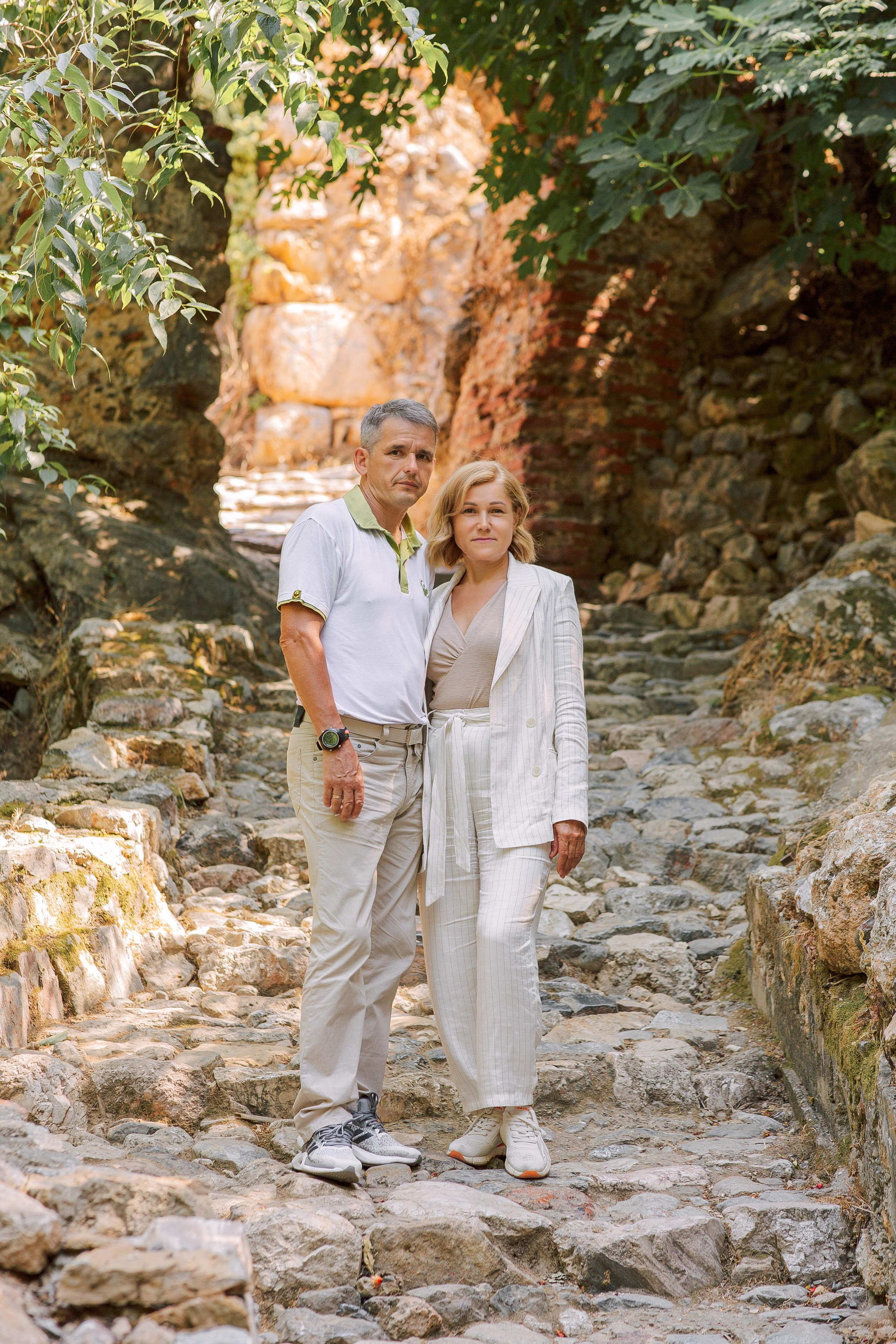 Семейная фотосессия в крепости Алании — Прогулка по старому городу. Фотограф в Алании в Турции, Аланья, Сиде, Белек, Анталия, Кемер, Конаклы, Окурджалар. Фотосъемки в Алании. Фотосессия в Алания.Алсу Девели