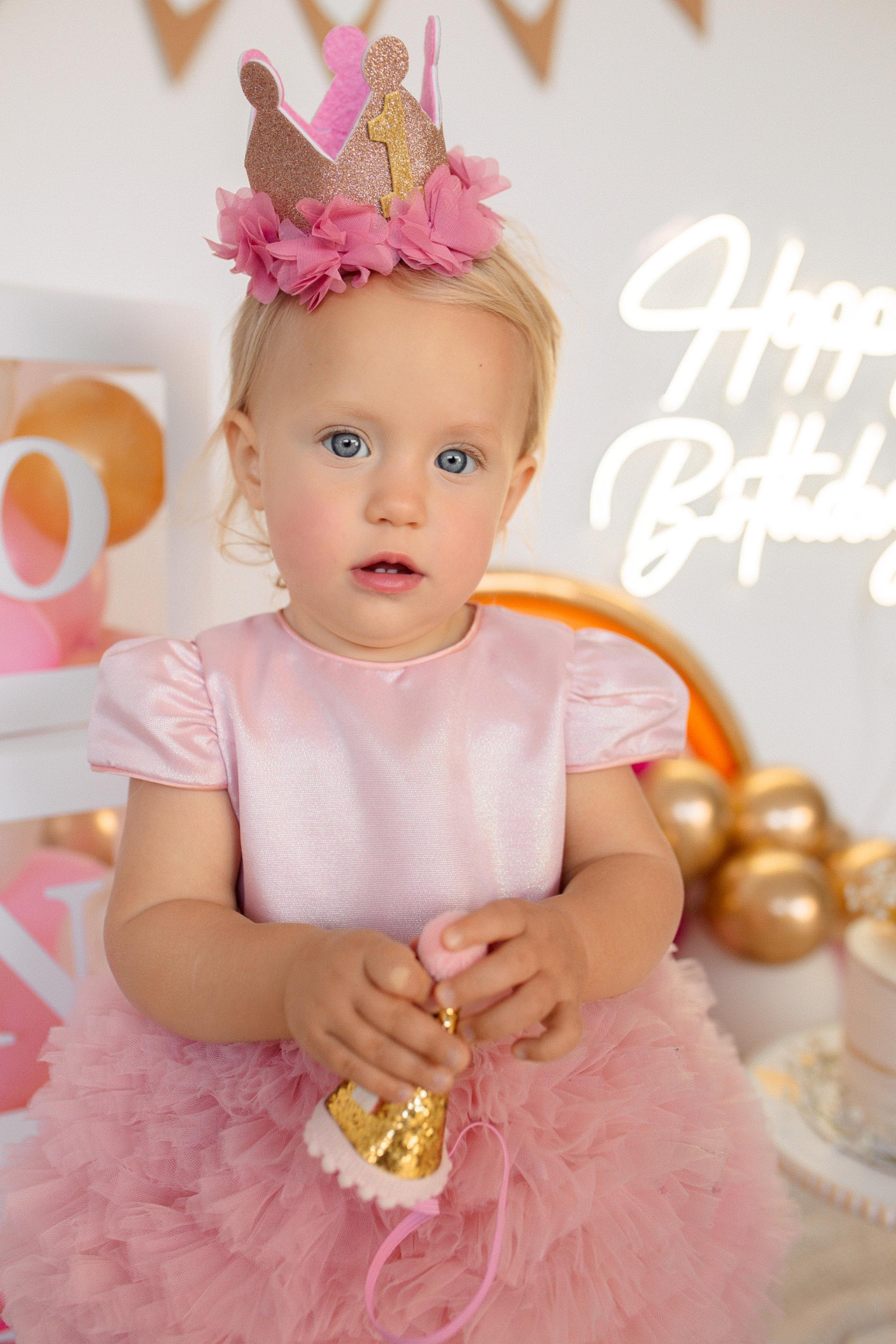 Фотосессия на годик в студии Фотосинтез. Алсу Девели | Свадебный и семейный фотограф в Турции Алании, Алания, Аланья, Сиде, Белеке, Анталия