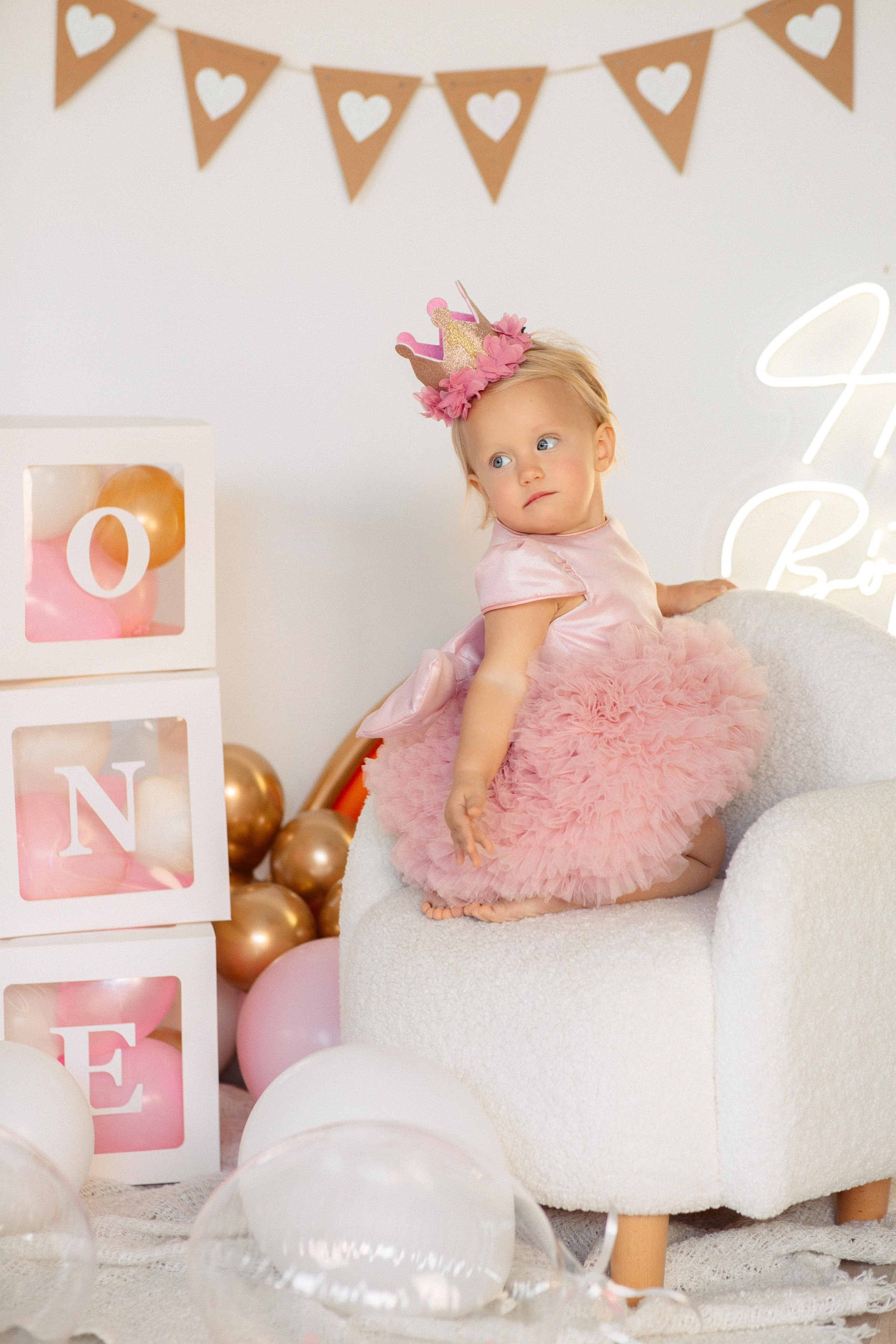 Фотосессия на годик в студии Фотосинтез. Алсу Девели | Свадебный и семейный фотограф в Турции Алании, Алания, Аланья, Сиде, Белеке, Анталия