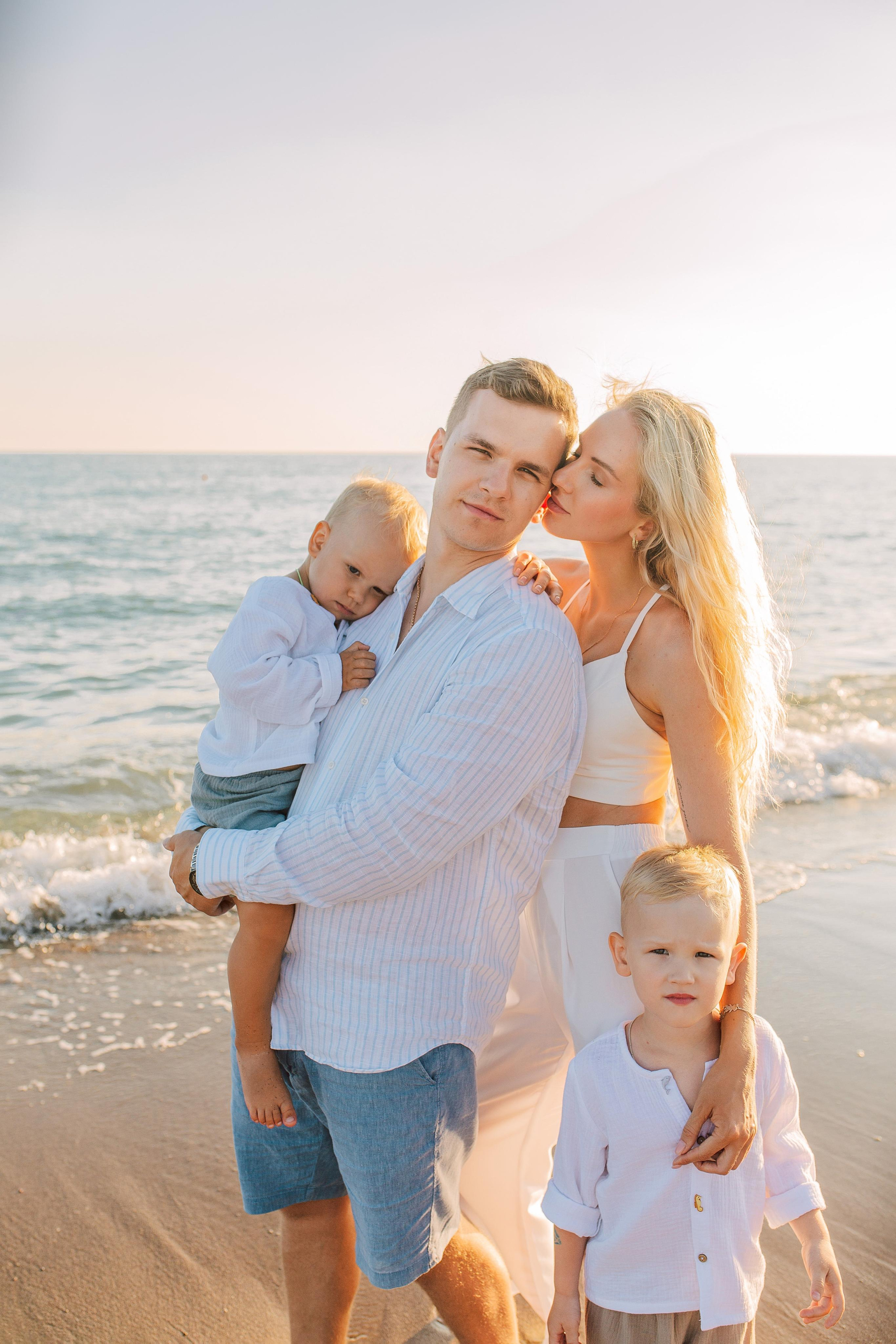 Семейная фотосессия на пляже в Белеке. Алсу Девели | Свадебный и семейный фотограф в Турции Алании, Алания, Аланья, Сиде, Белеке, Анталия