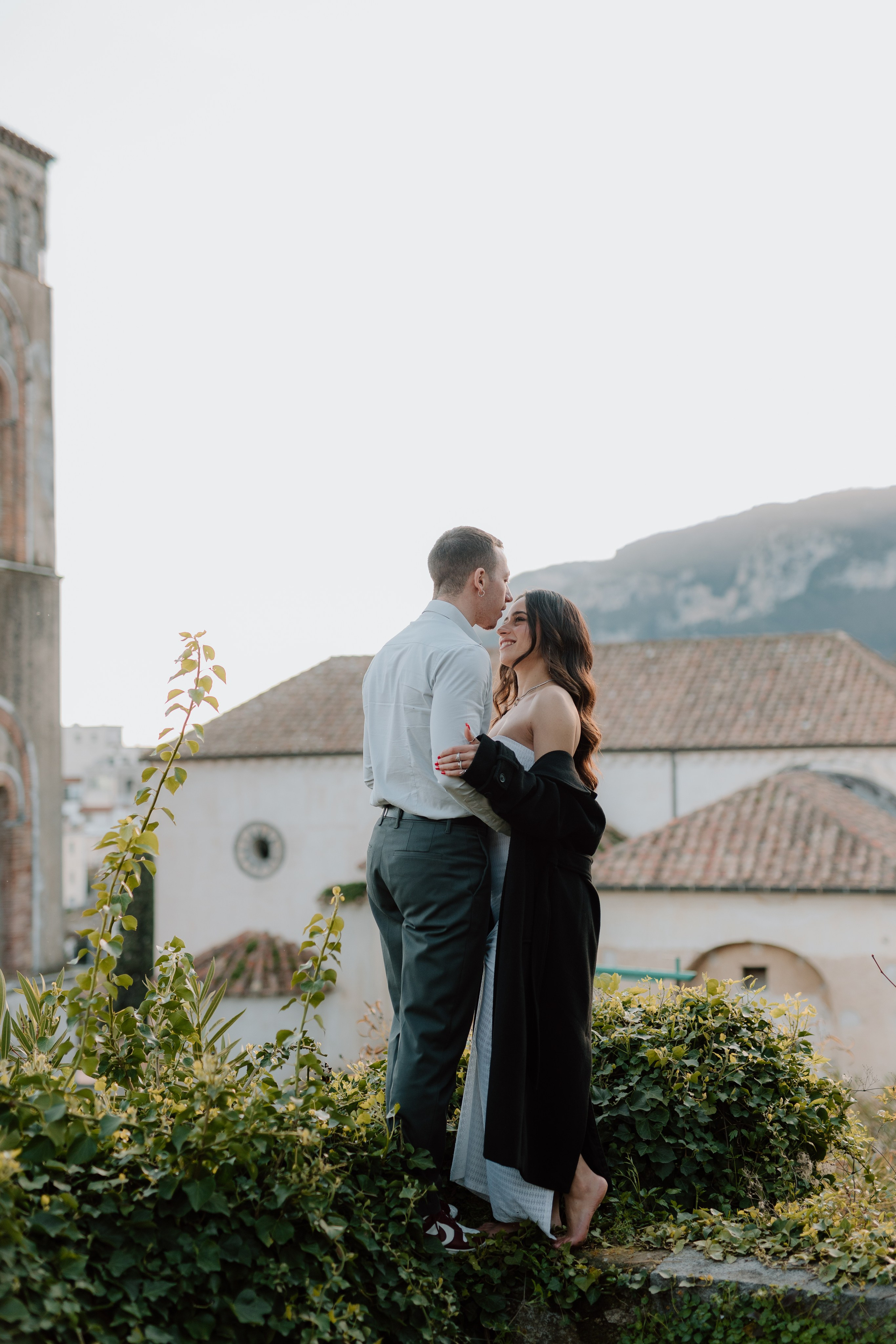 A couple on the streets of Ravello.