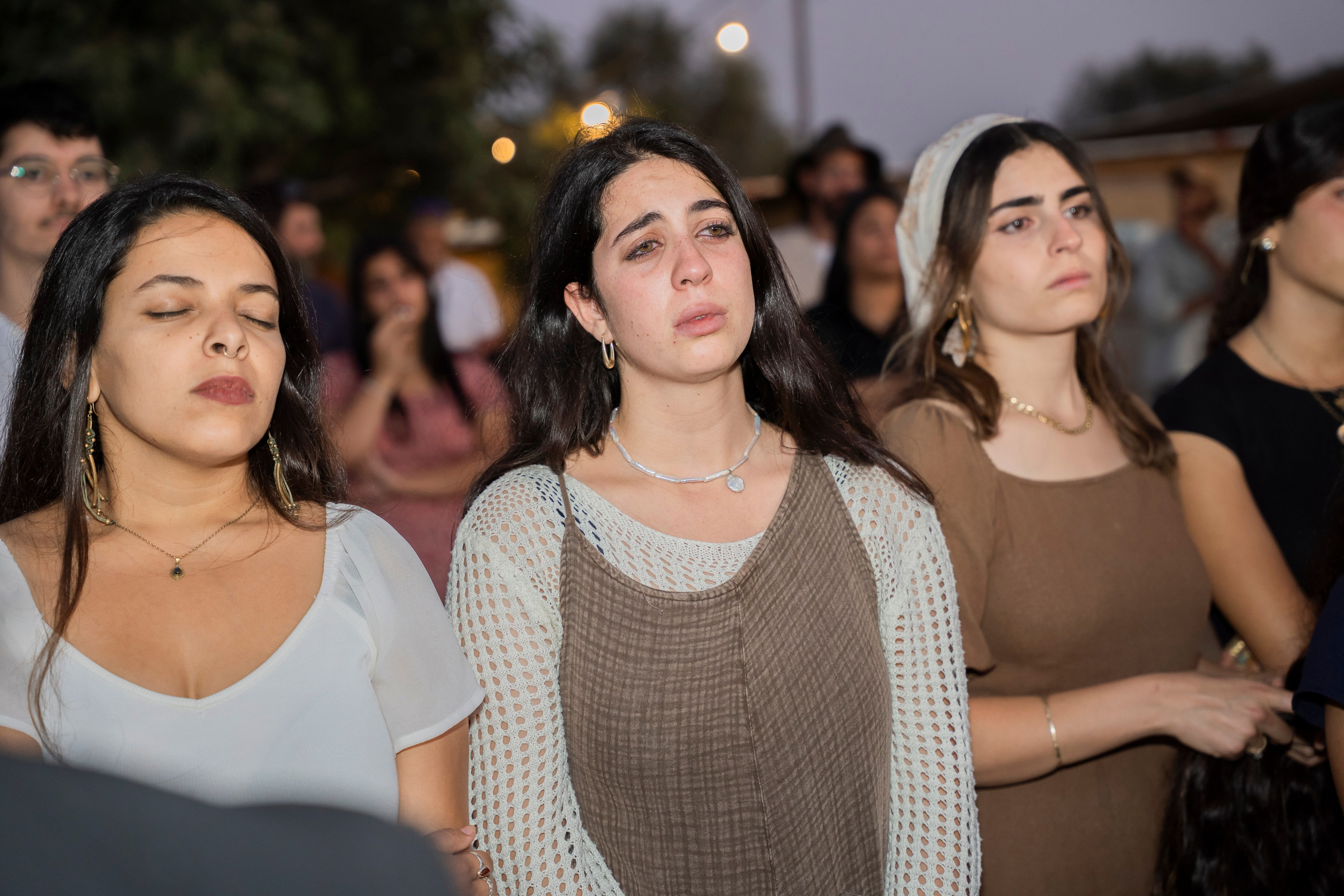 אביה ואחיה. יוסף מזרחי צילום חתונה, ברית וזוגיות. צלם מקצועי שאוהב להוציא אתכם הכי יפים ברגעים הכי מרגשים