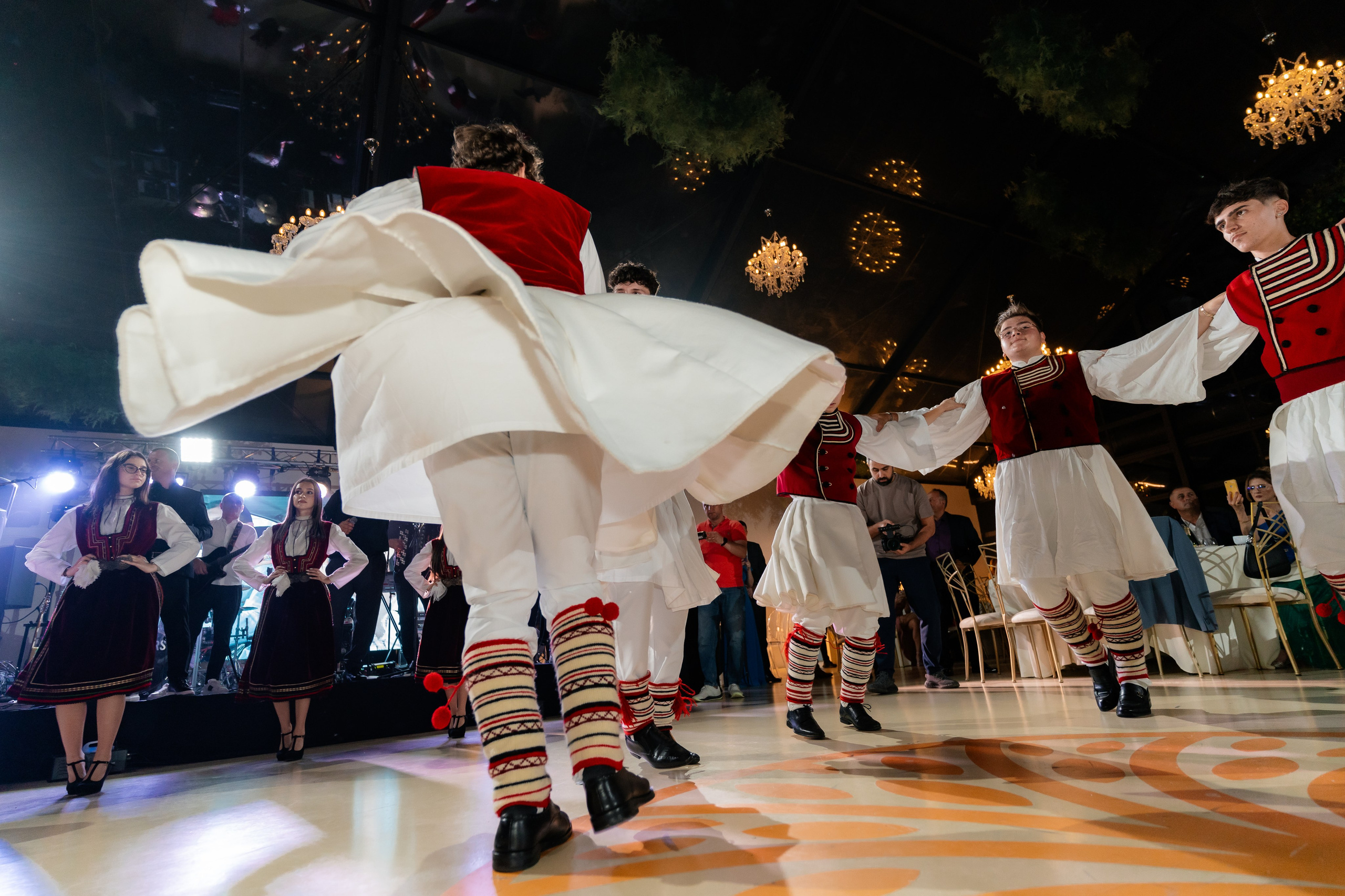 Elly & Andrew. Destination Wedding Photographer Alex Pasarelu