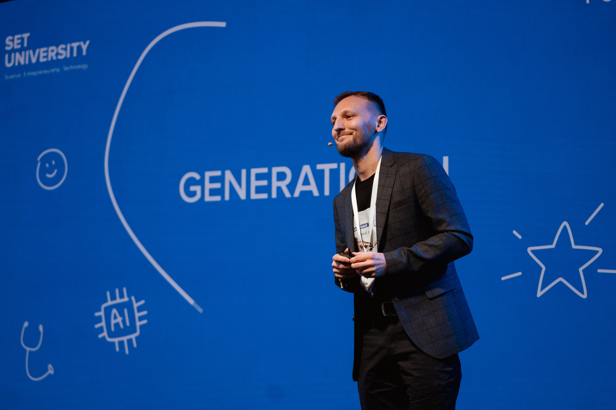SET University GenH Demo Day. Kostiantyn Holinchenko. Reportage and portrait photographer