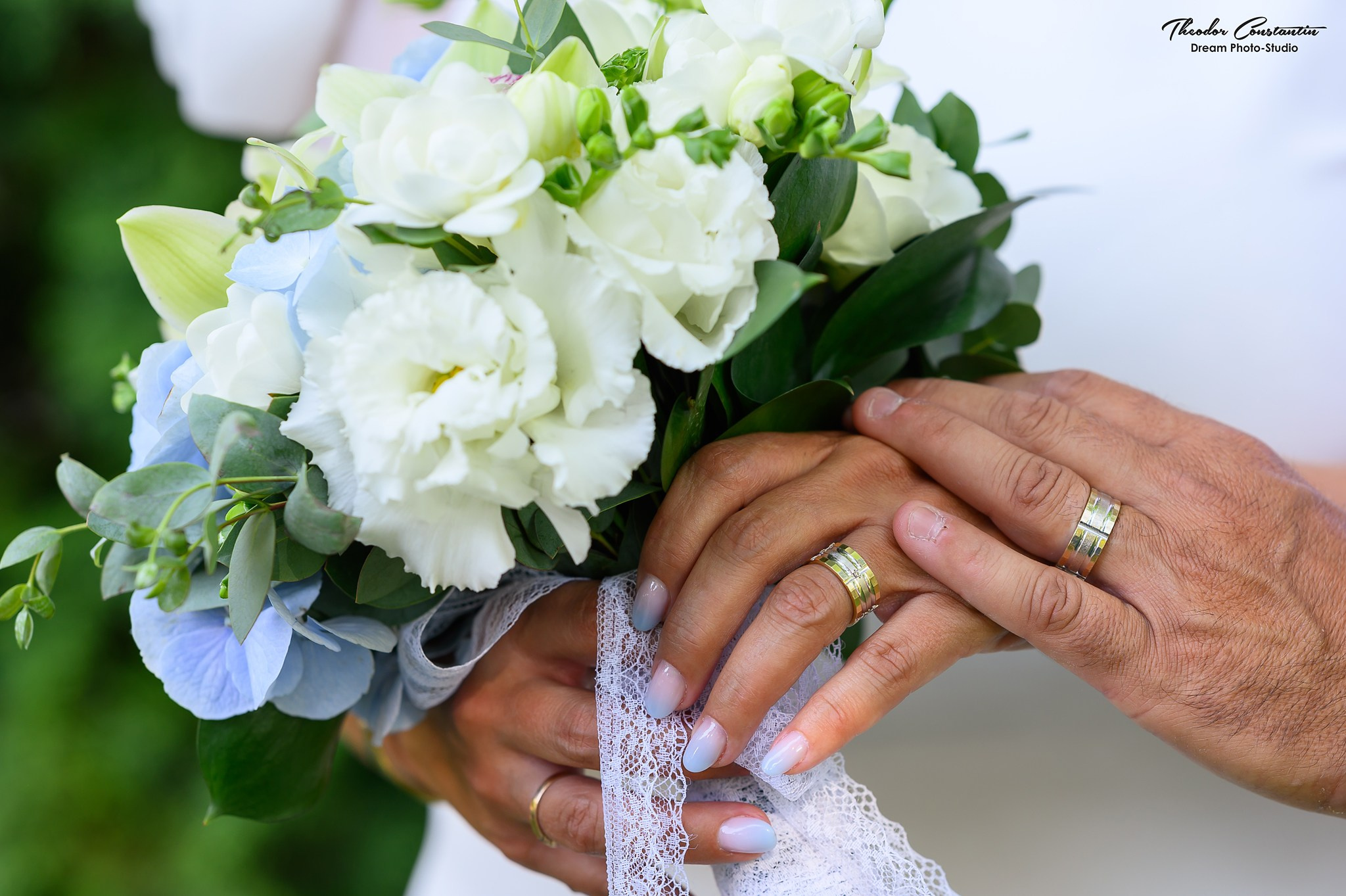 Logodna. Dream Studio Galați – ședințe foto profesionale pentru familie, portrete și evenimente