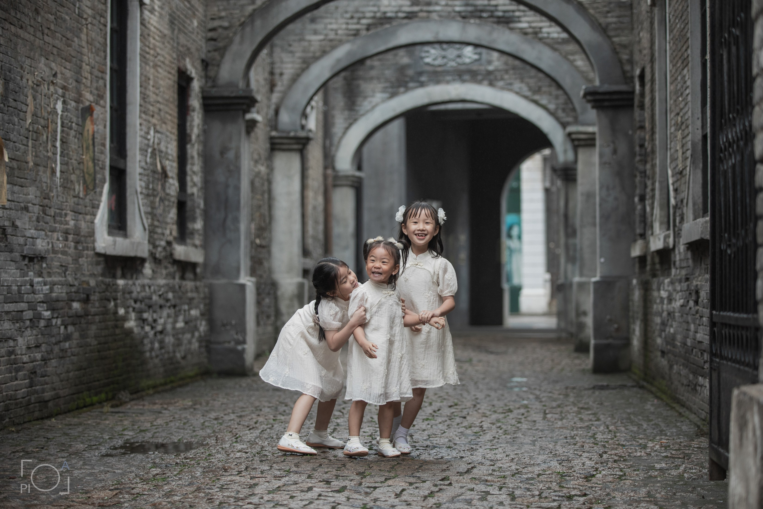 Семейная фотосессия в шанхайской киностудии. Photographer in Shanghai — Lola Pidluskaya
