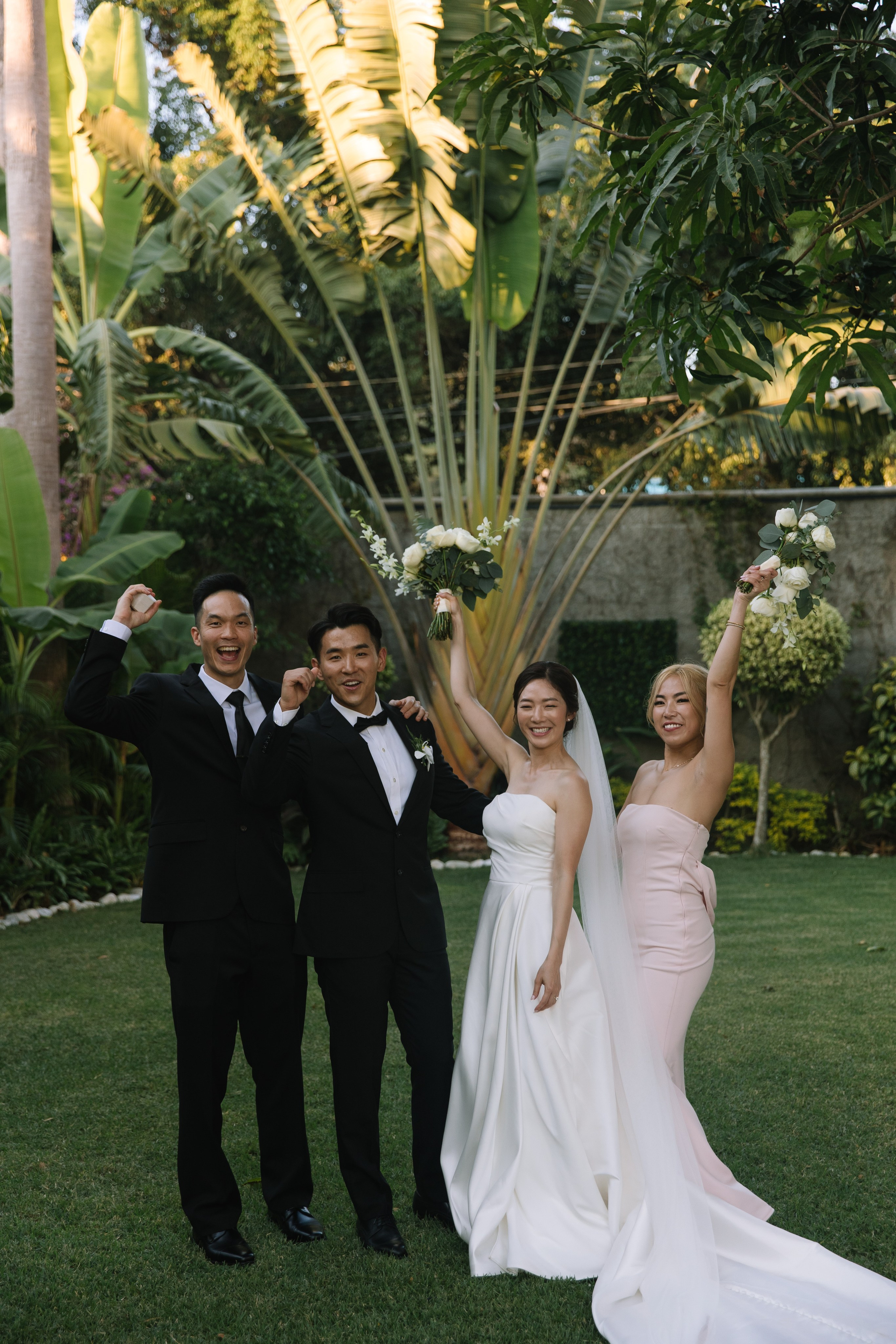 Martoca Beach Garden. Wedding photographer Mexico Sayulita Puerto Vallarta Punta Mita Cabo