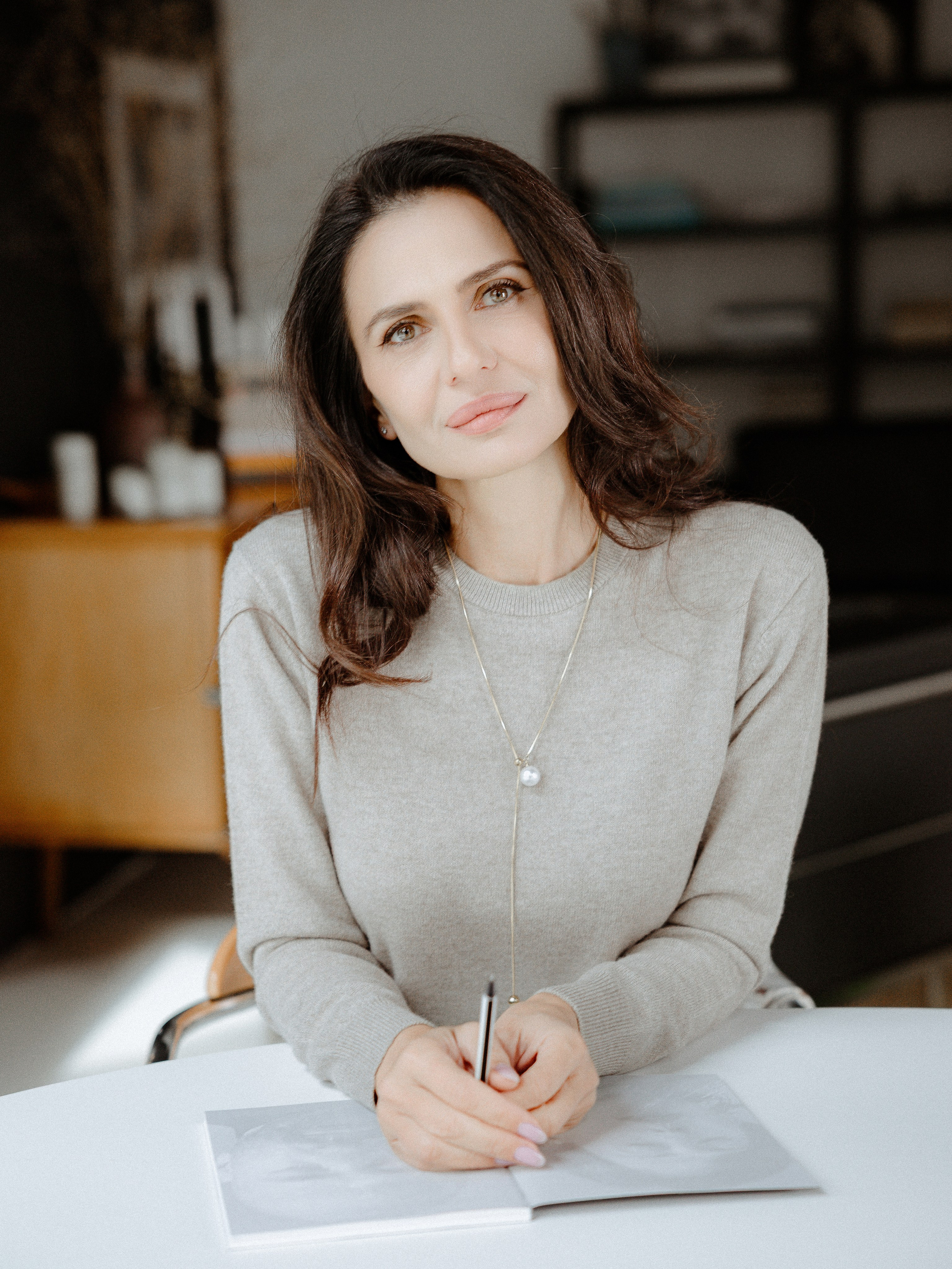 Dessislava. Евгения Найденова – брандов и портретен фотограф | България, Европа