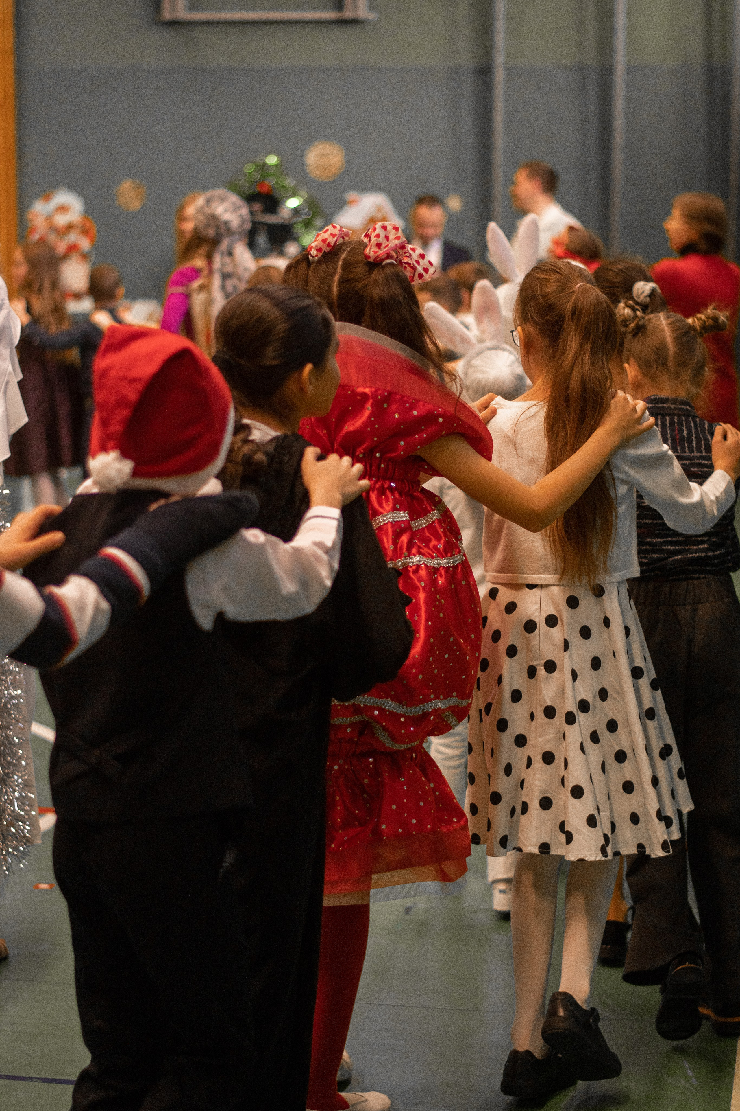 Новогодний хоровод. Семейный и детский фотограф