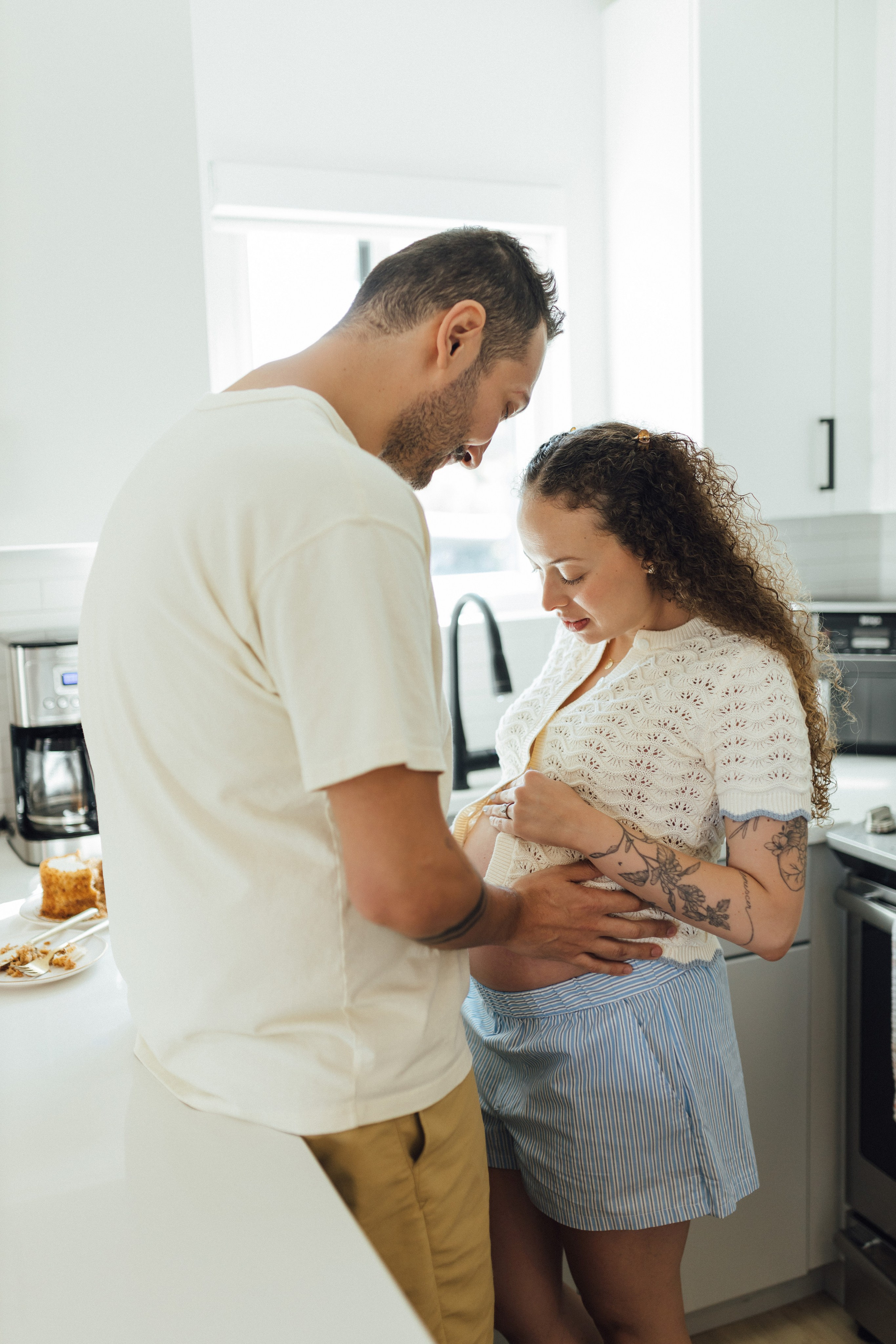 Home Is Where Love Lives|Maternity Photo Session. Maternity, newborn photographer in the Bay Area|Iryna Rakivnenko