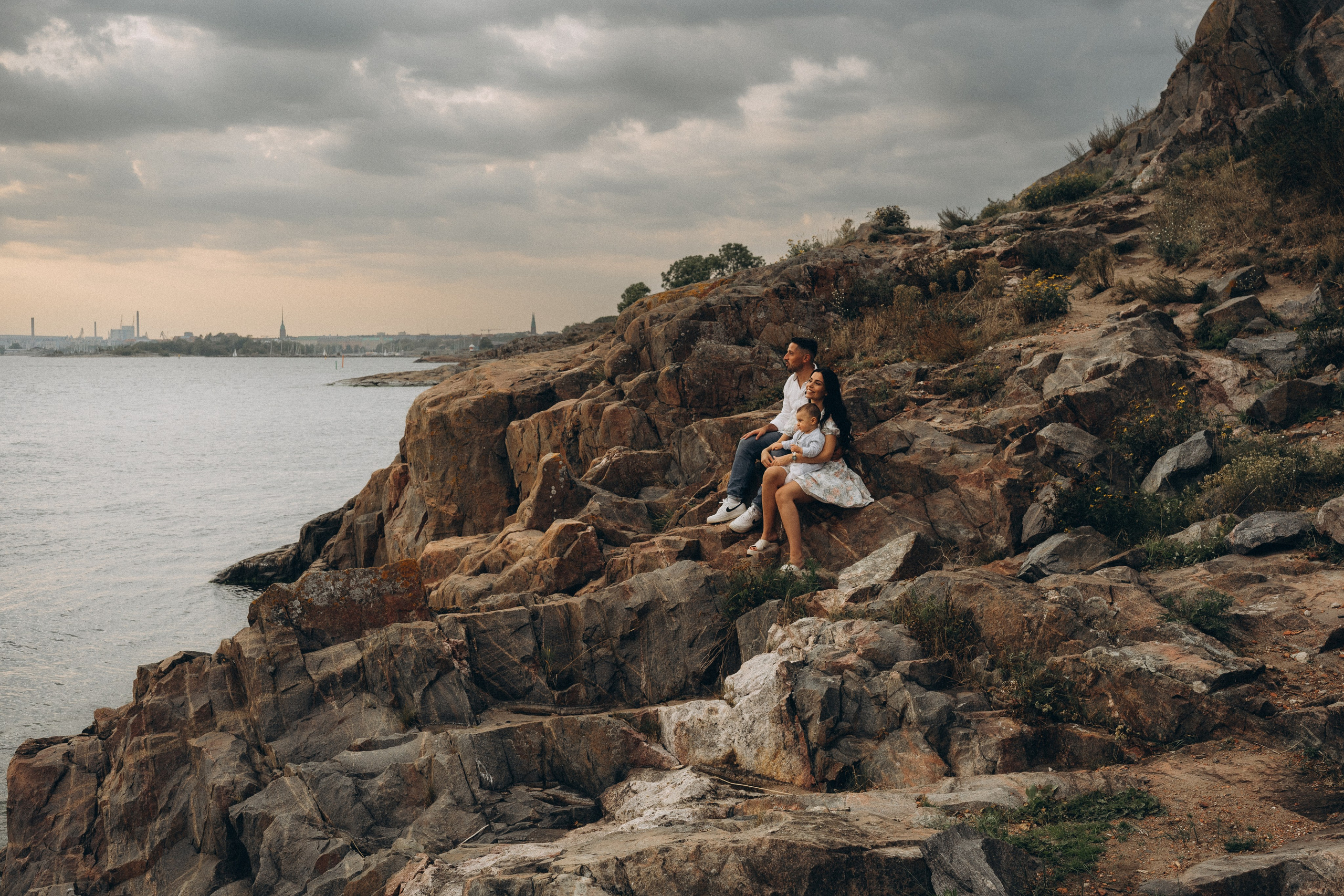 Summer. Wedding and potrait photographer in Helsinki Vickan O