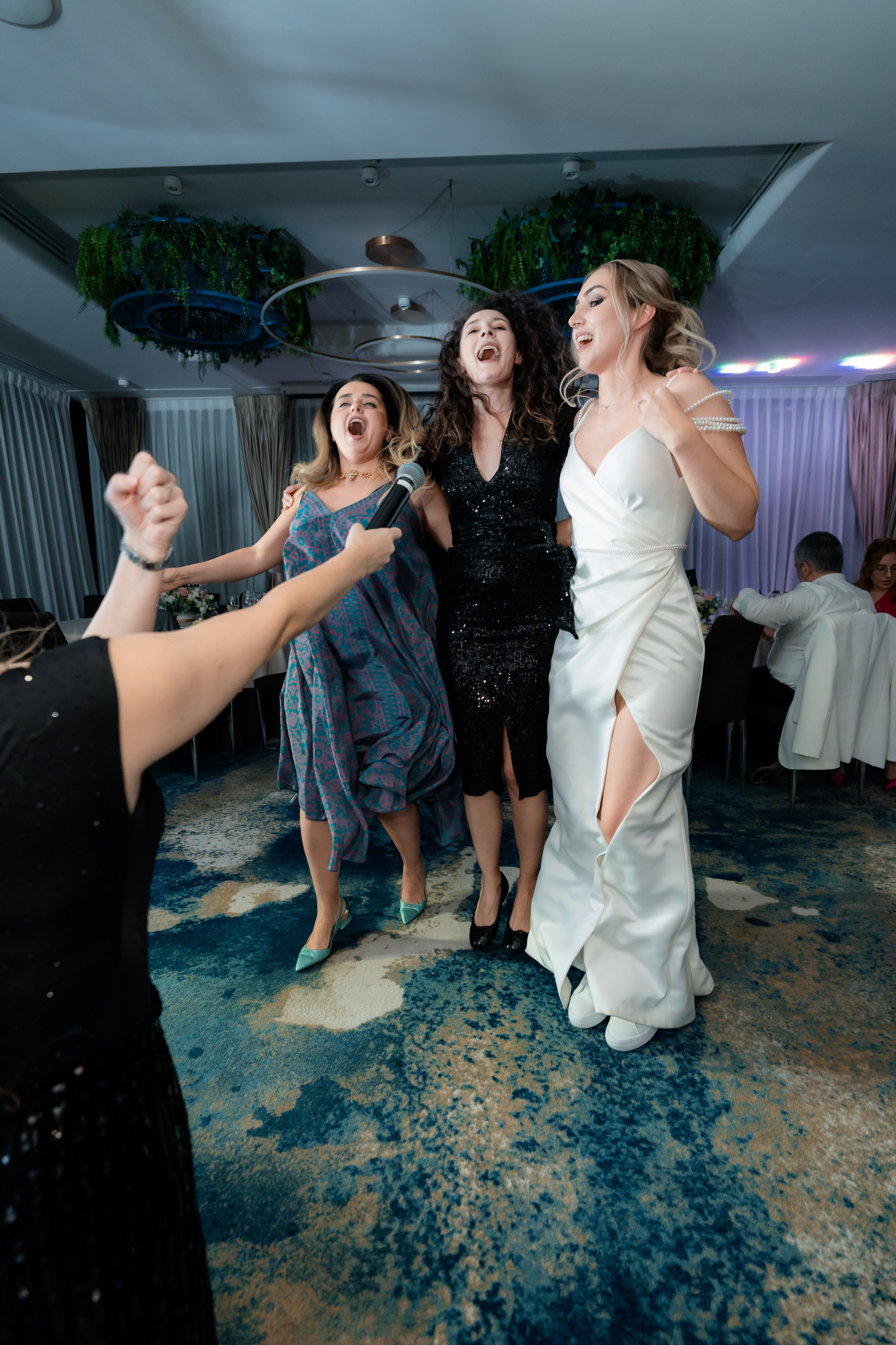 Madisson & Alex. Destination Wedding Photographer Alex Pasarelu