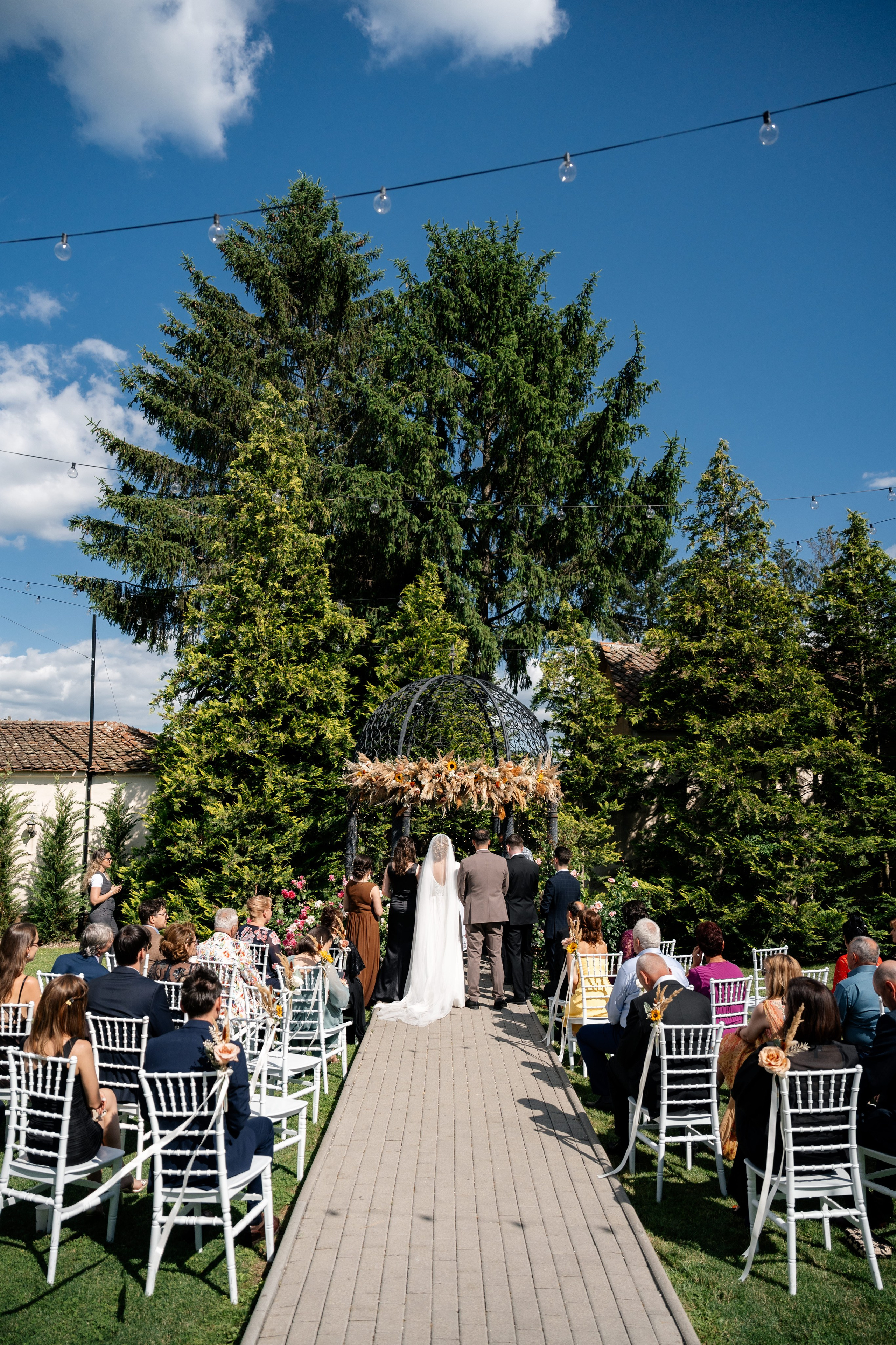 Octavia & Theo. Destination Wedding Photographer Alex Pasarelu