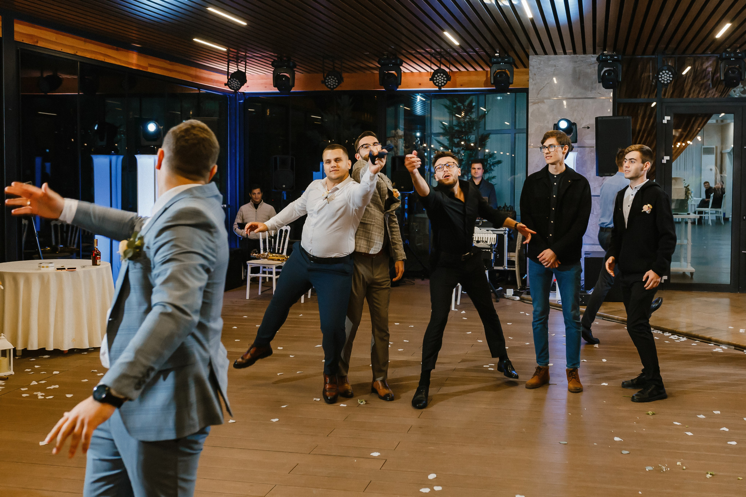 Viorel & Carolina. Standart Studio - Servicii foto video pentru nuntă în Moldova Chișinău