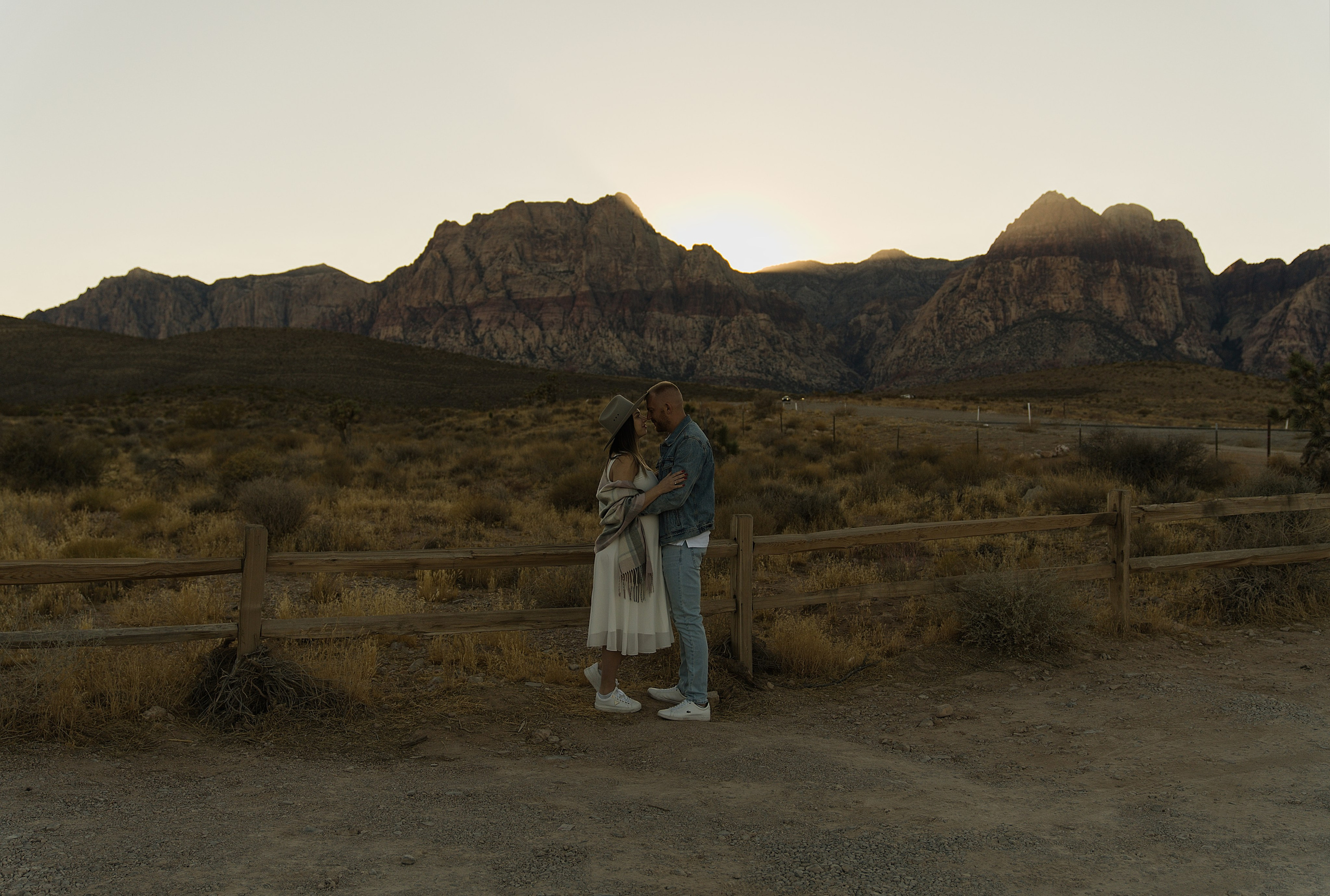 Anya&Andrey. Pregnancy. Wedding & elopement photographer Viktoriya Kravtsov. Las Vegas