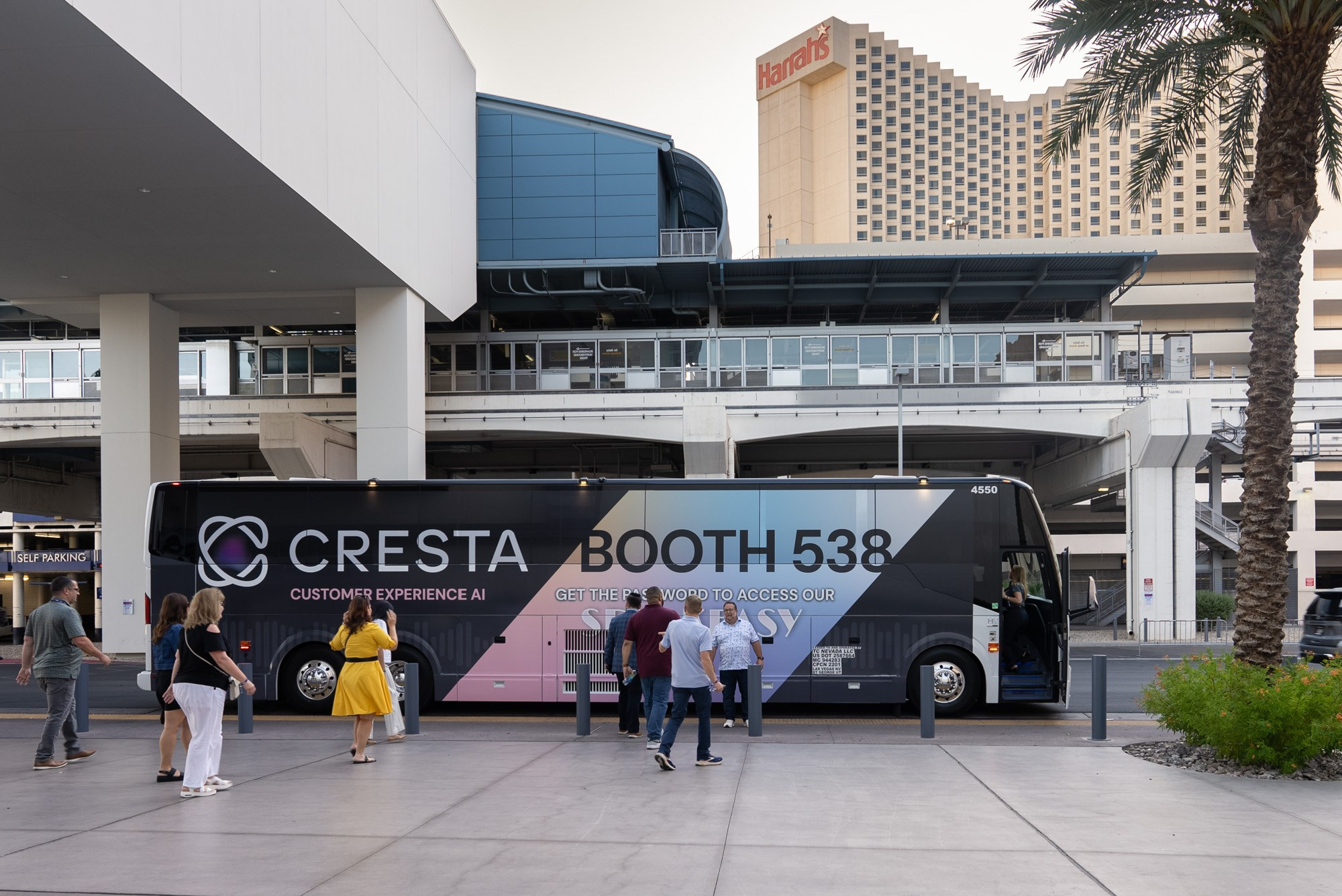 Customer Contact Week — Caesars Forum Las Vegas: Cresta (photos by Anna & Ksenia). Children’s and family photographer Anna Krasovitskaya