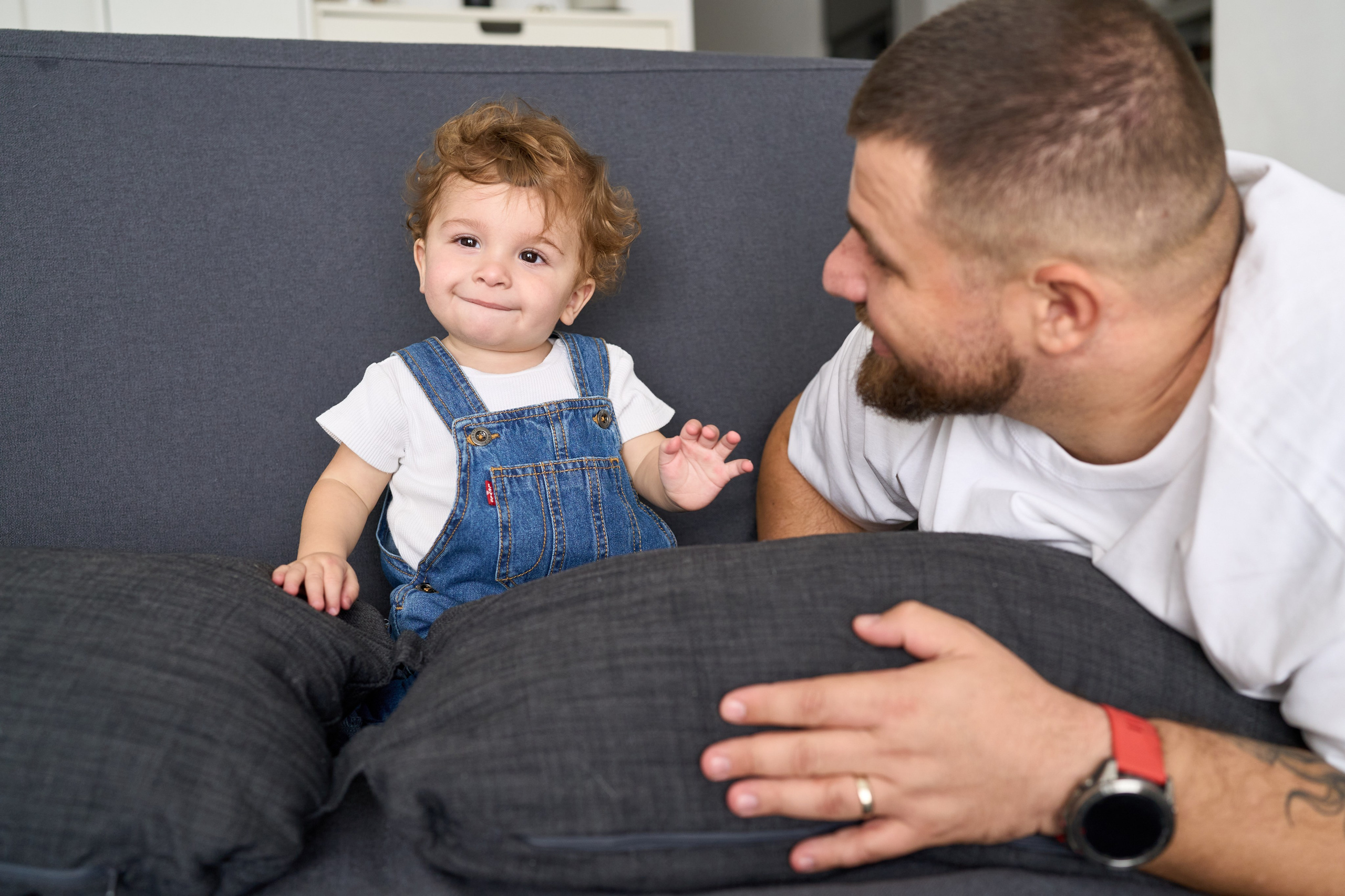 Gilad is 1 year old. צלם אלכס ברט בישראל