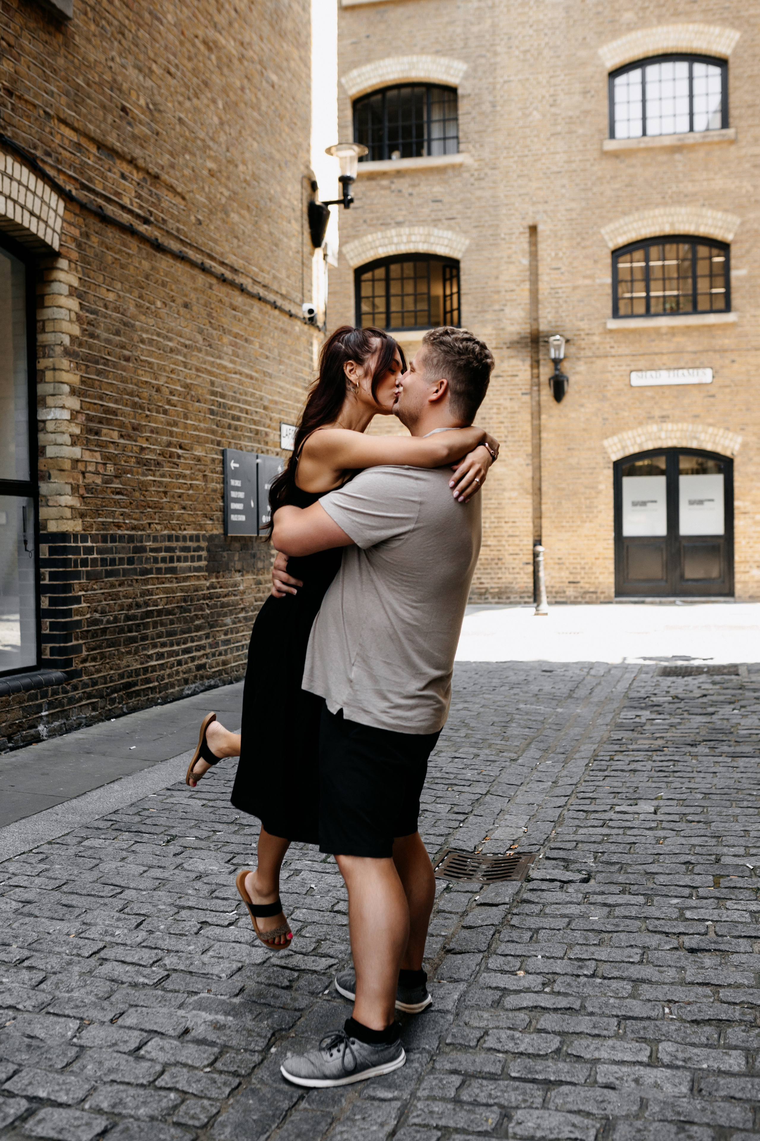 Photoshoot at Tower Bridge. LondonPhotoStory — Vacation Photographer in London