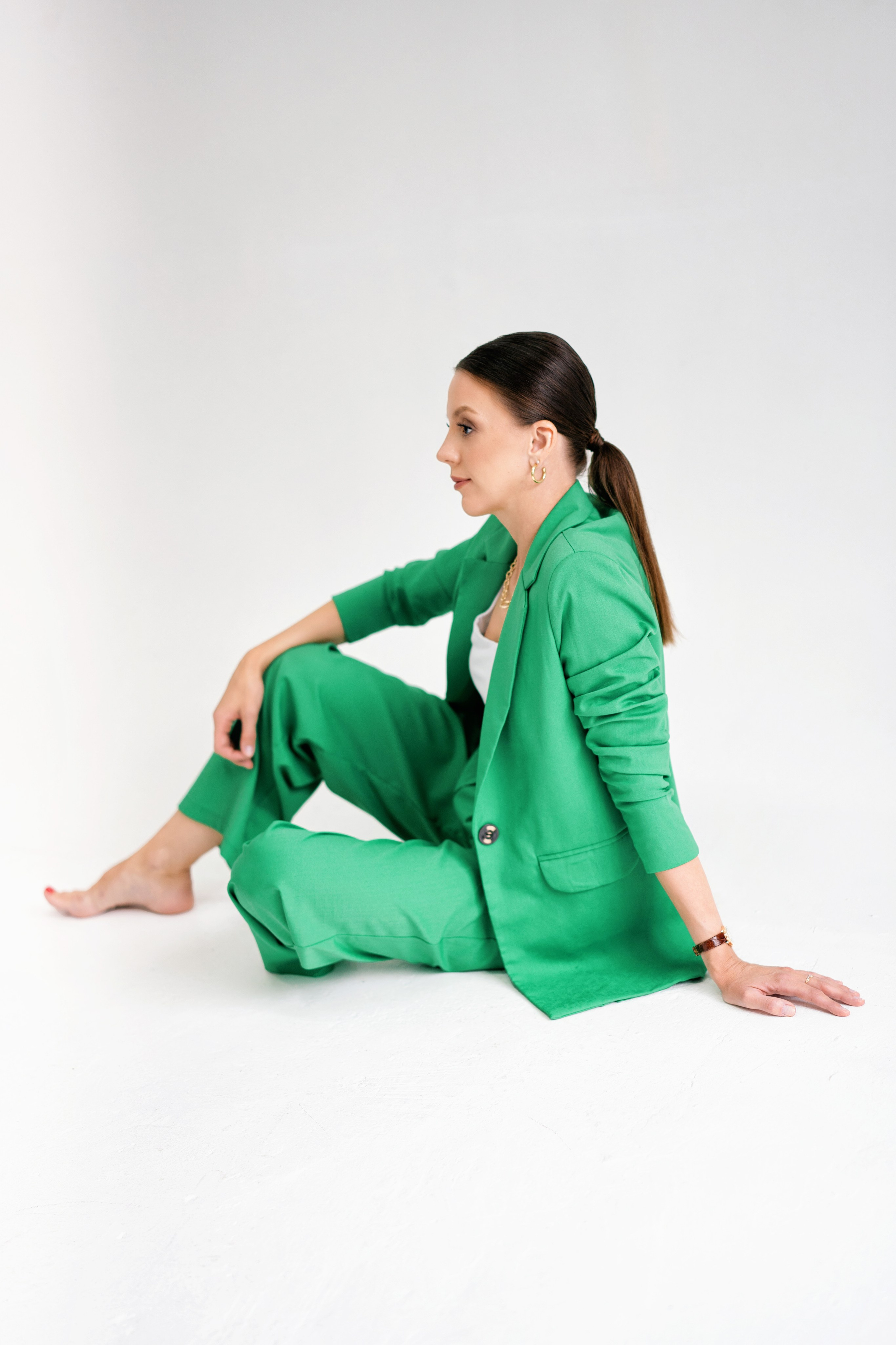 Personal Photoshoot in Abu Dhabi — Portraits That Reflect You. Mariia Safronova is your photographer in Abu Dhabi and Dubai