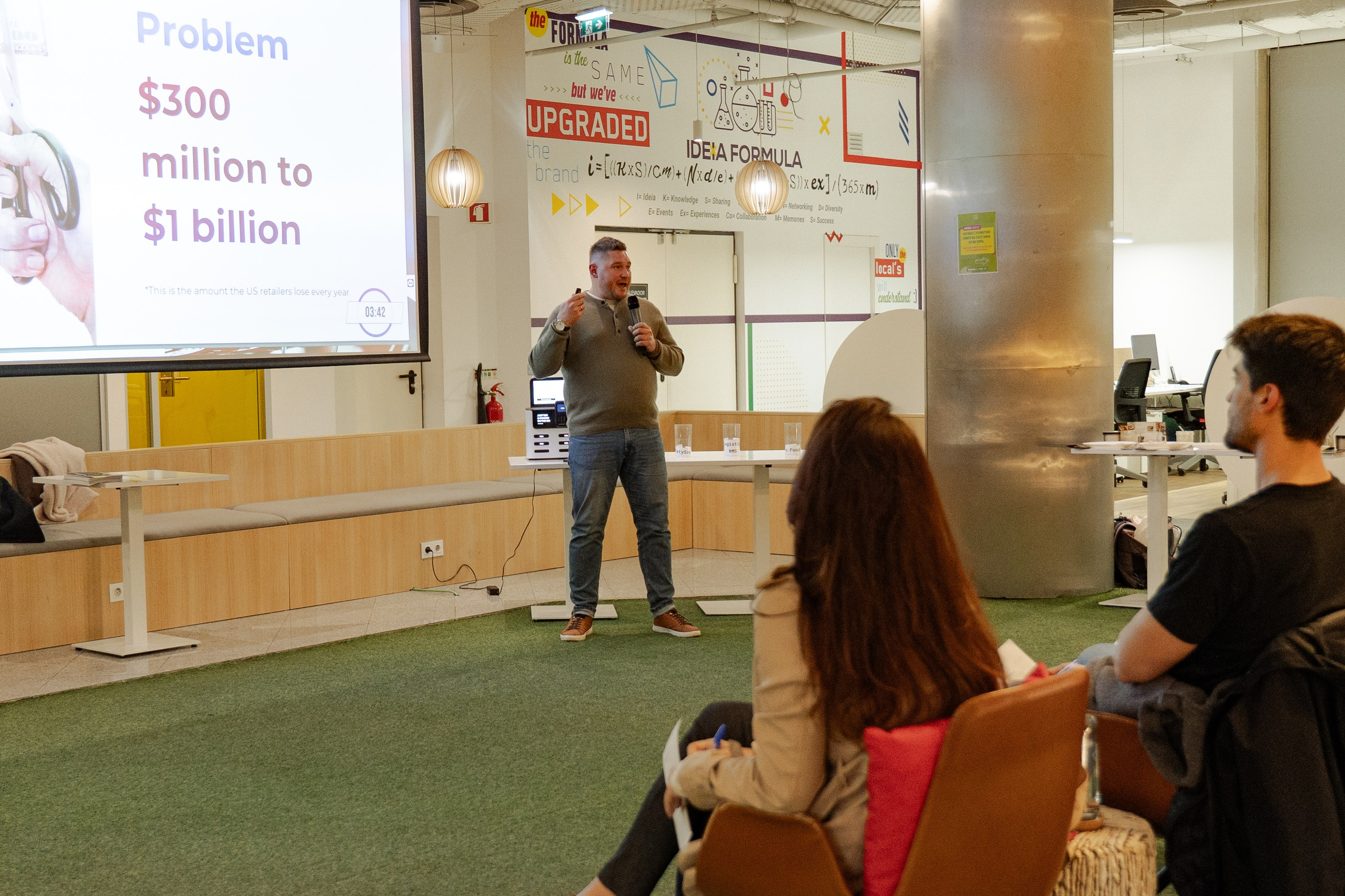 Idea Space: Pitch Day. Lisbon Event Photographer