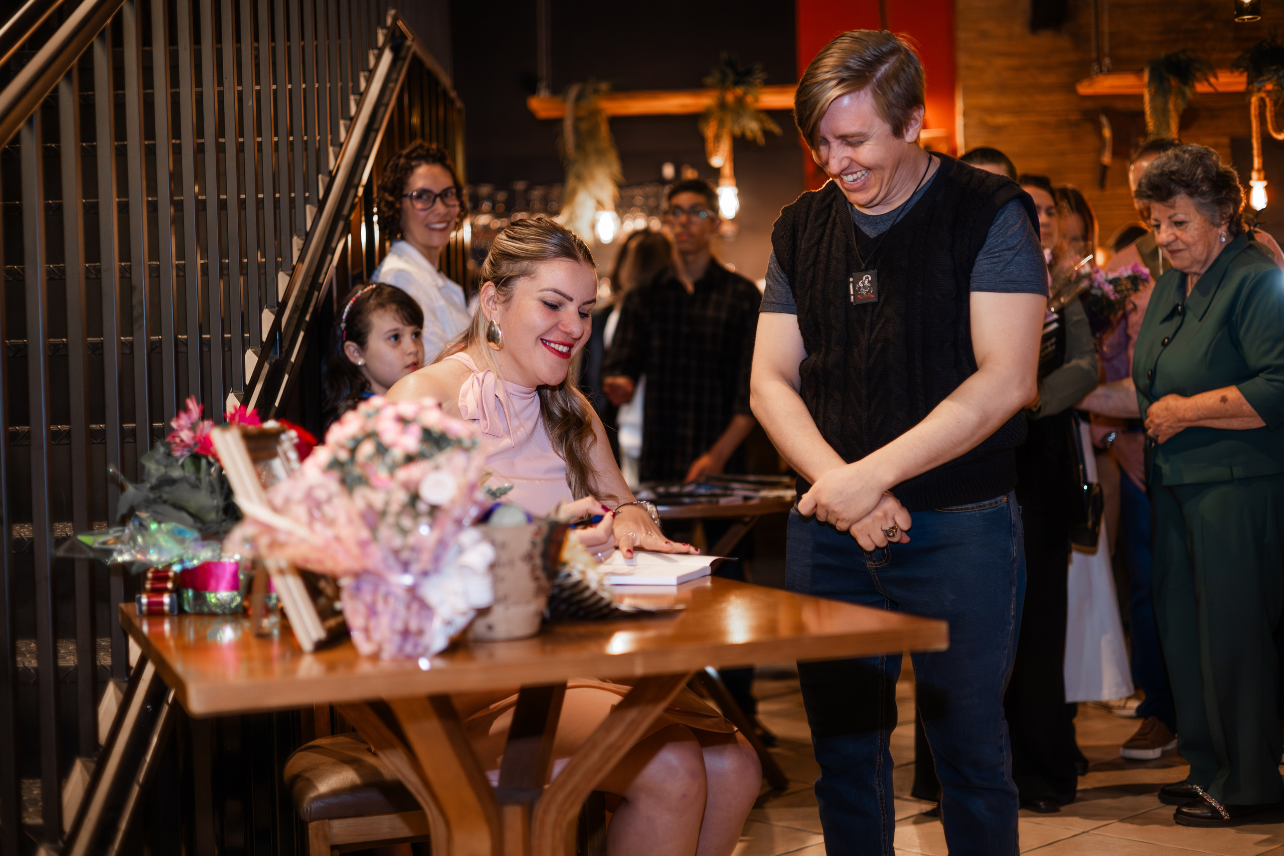 Lançamento de Livro Vivi Princival