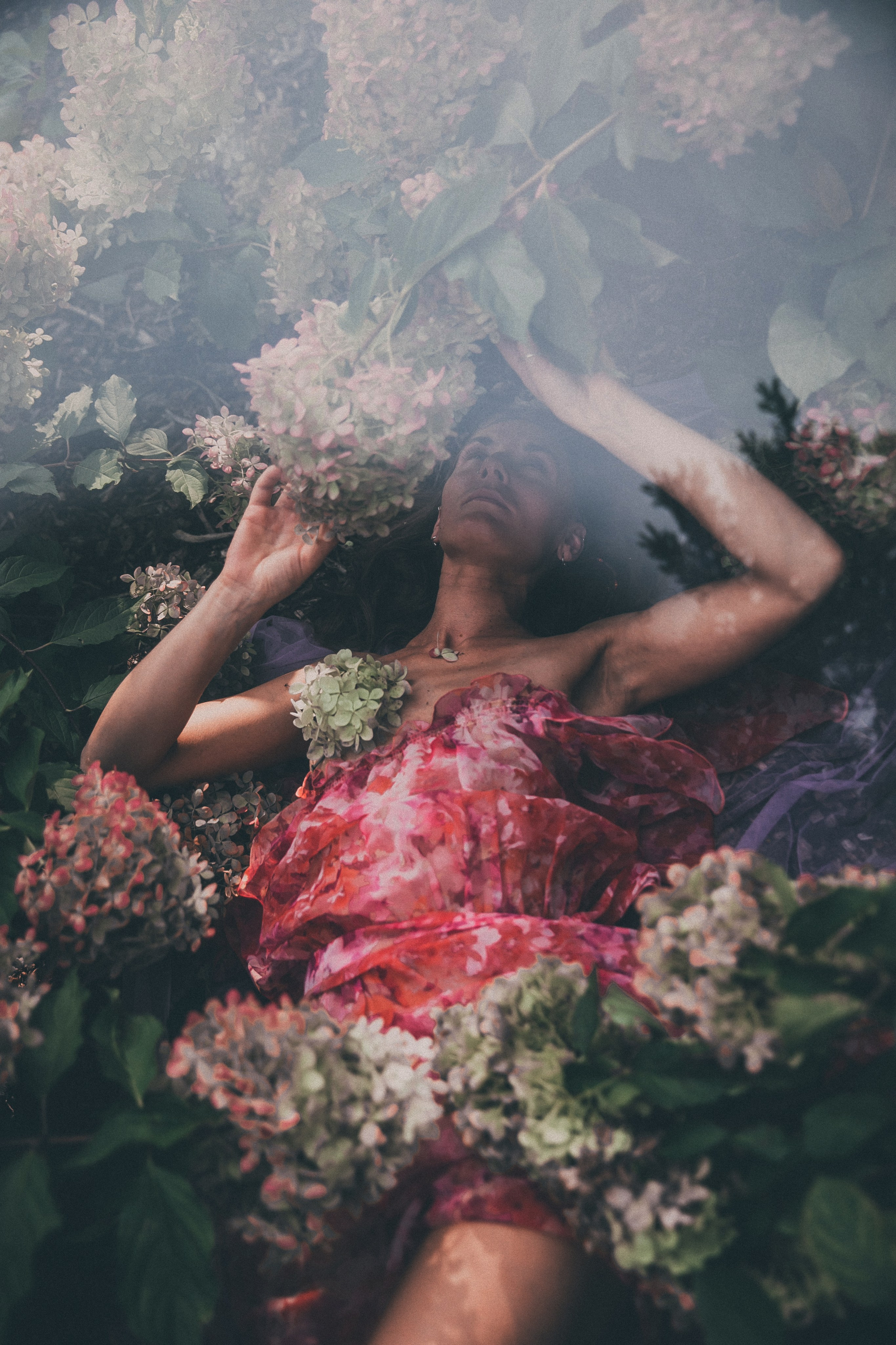 Krista Flower garden. Sandra Garanca Portrait and event photographer