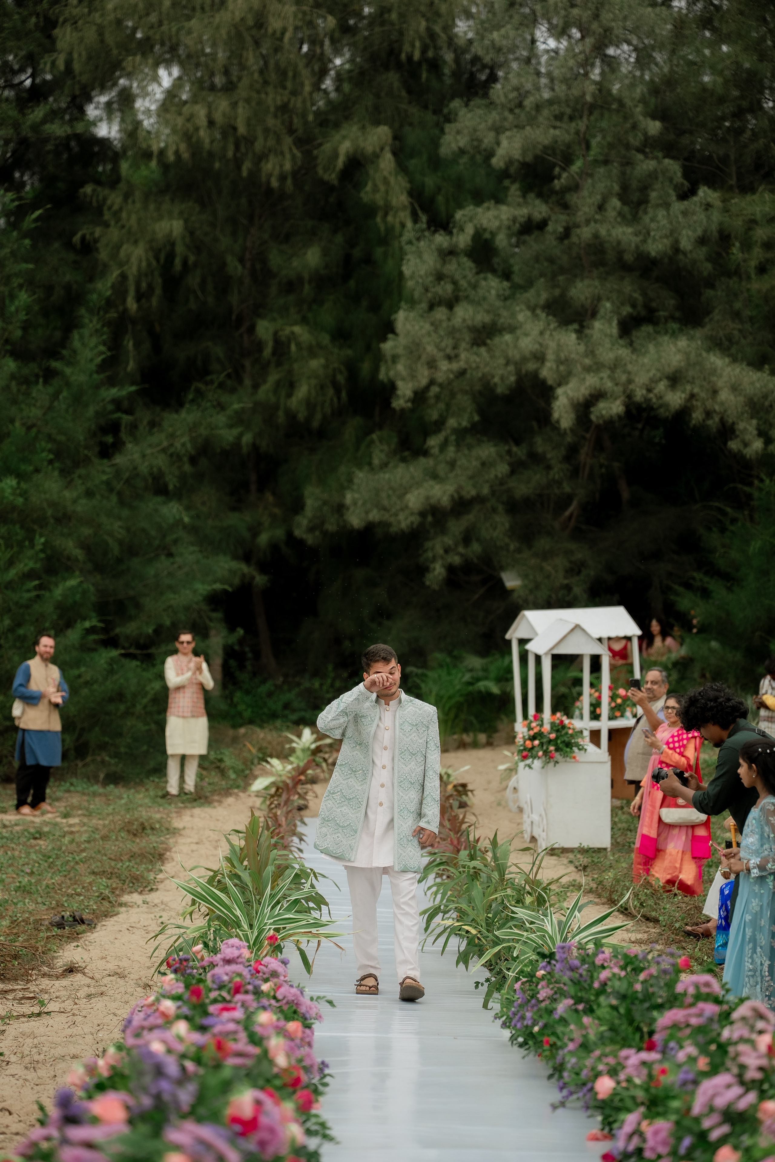 Beach Shaadi! Ft. Aishwarya & Milan. Fine art Wedding Photographers in India & Canada